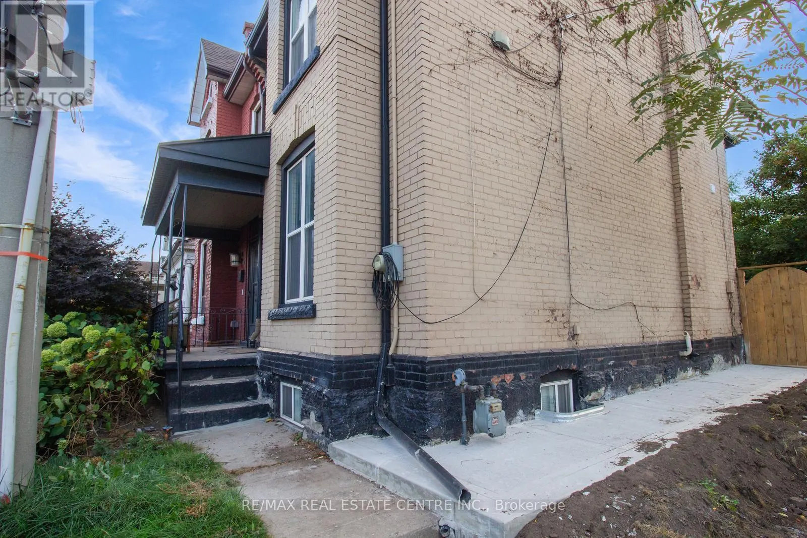 49 WENTWORTH #UPPER STREET