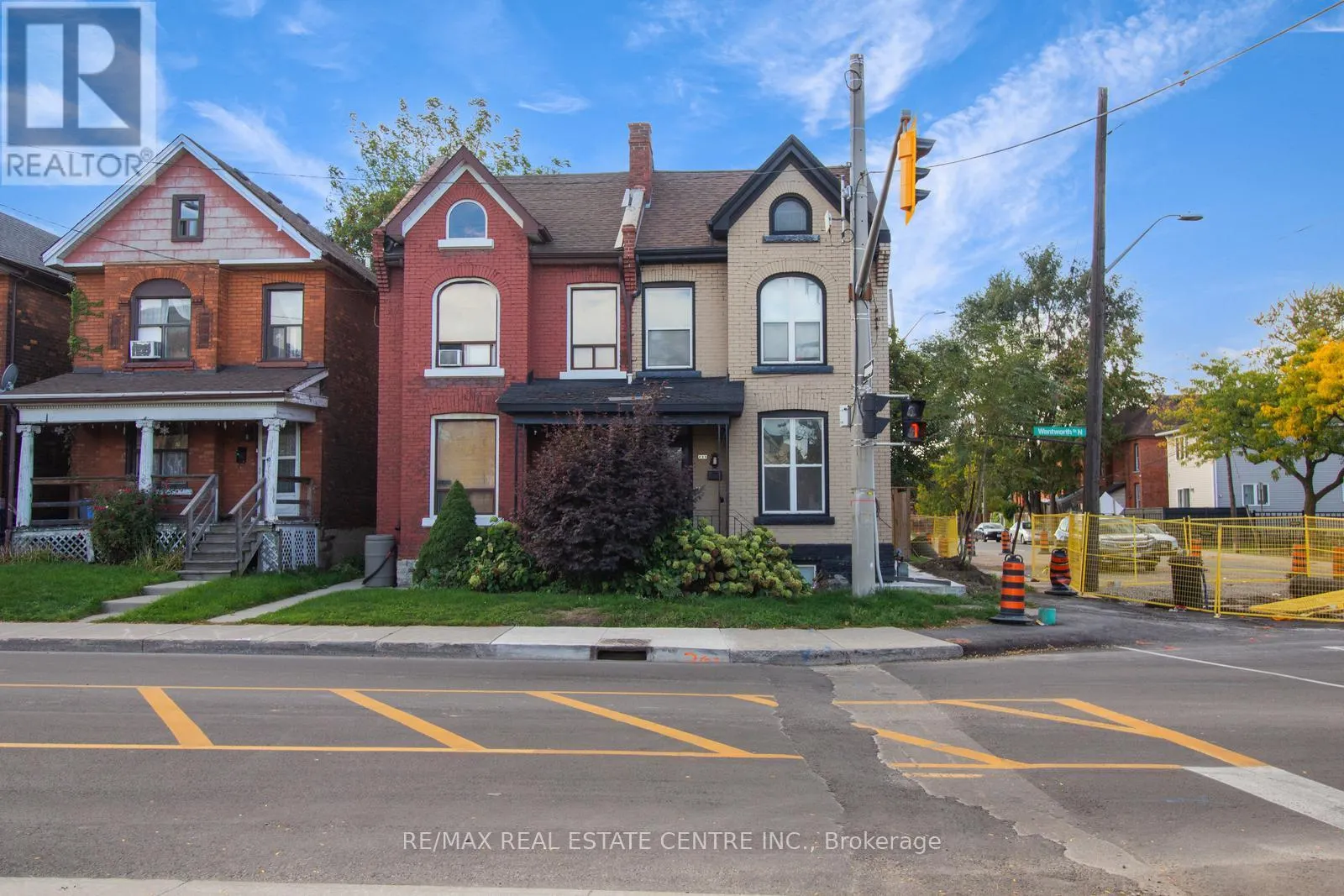 49 WENTWORTH #MAIN STREET