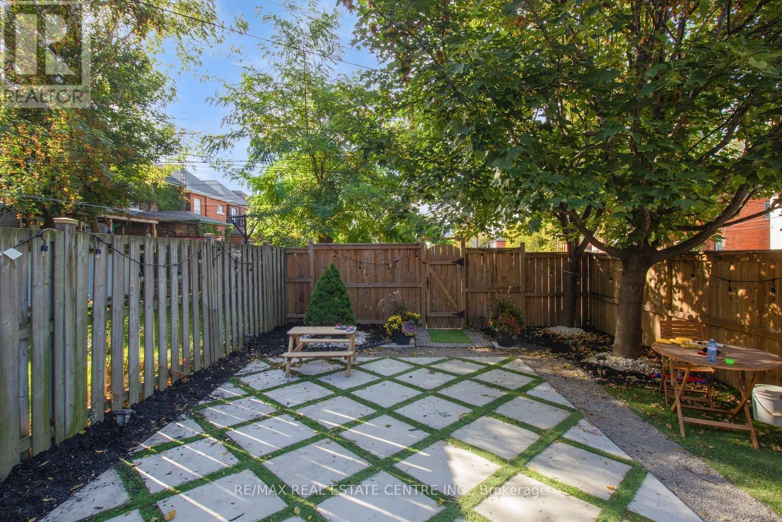49 WENTWORTH #MAIN STREET