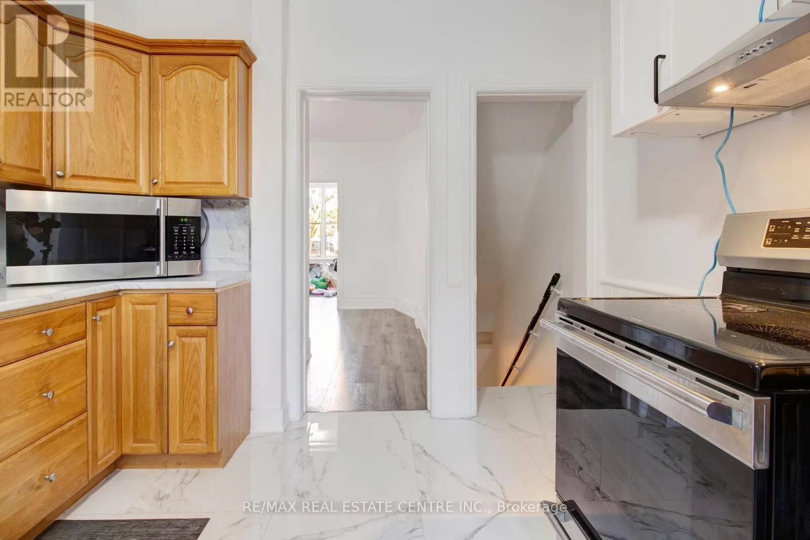 49 WENTWORTH #MAIN STREET