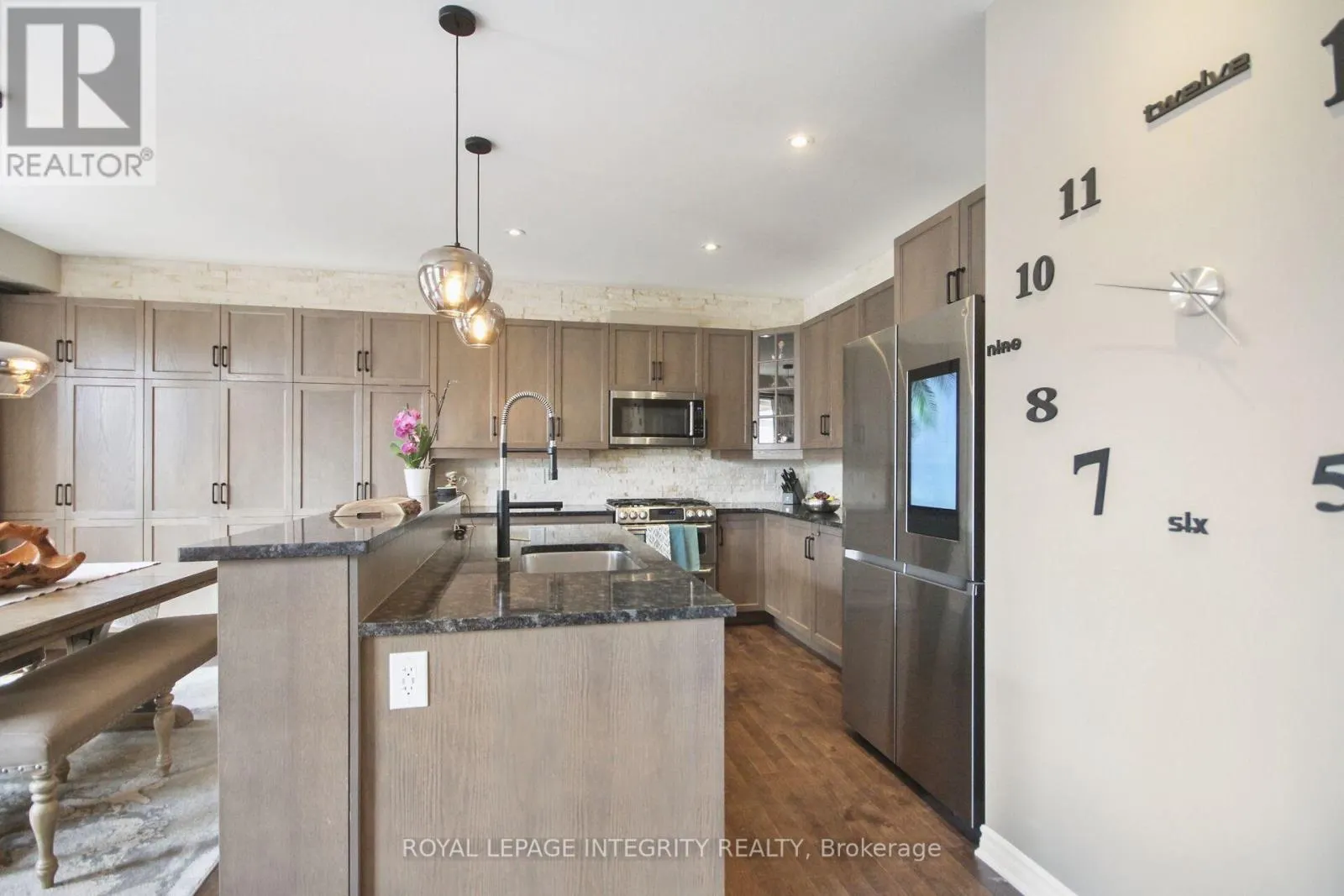 318 EVERGLADE WAY WAY