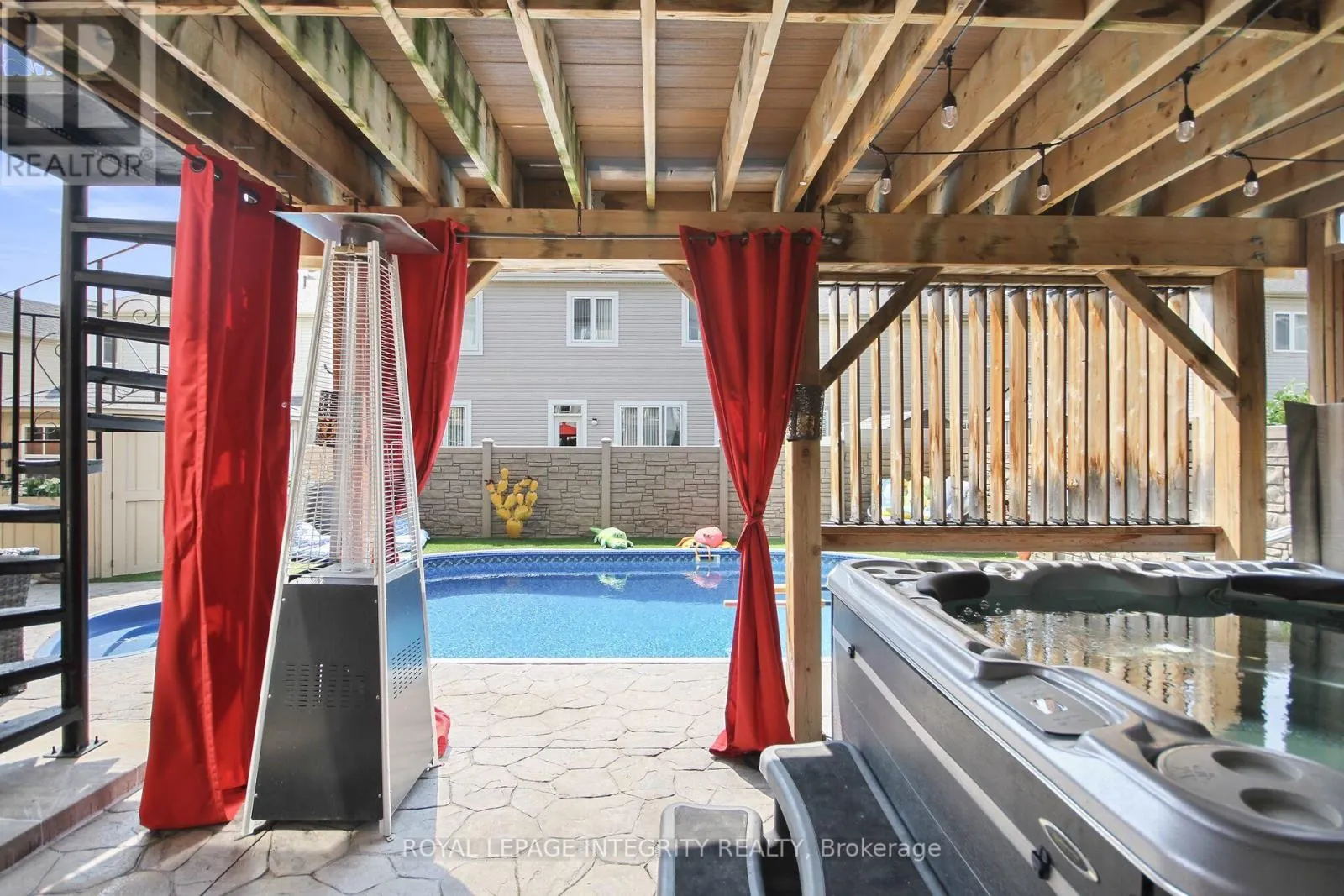 318 EVERGLADE WAY WAY