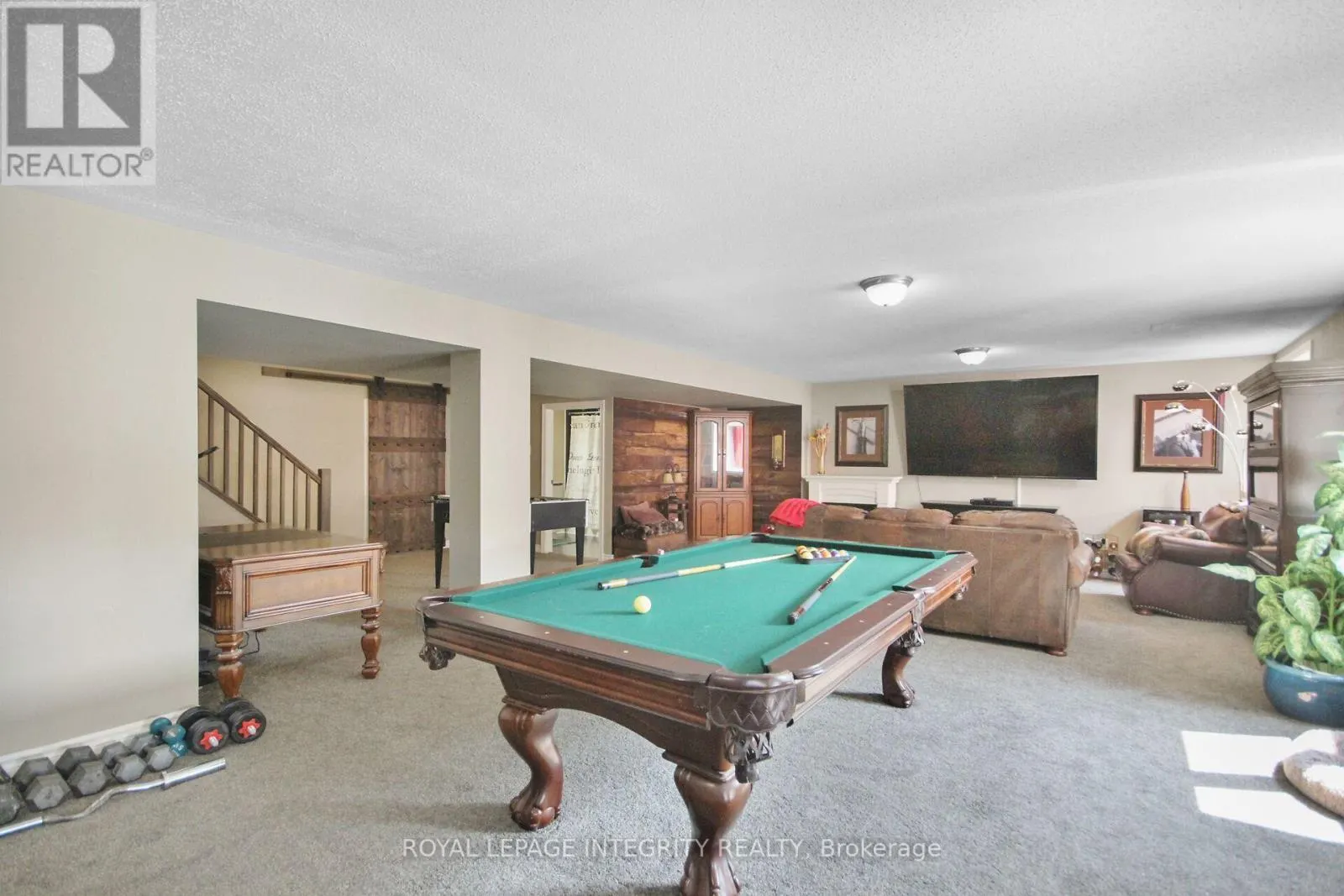 318 EVERGLADE WAY WAY