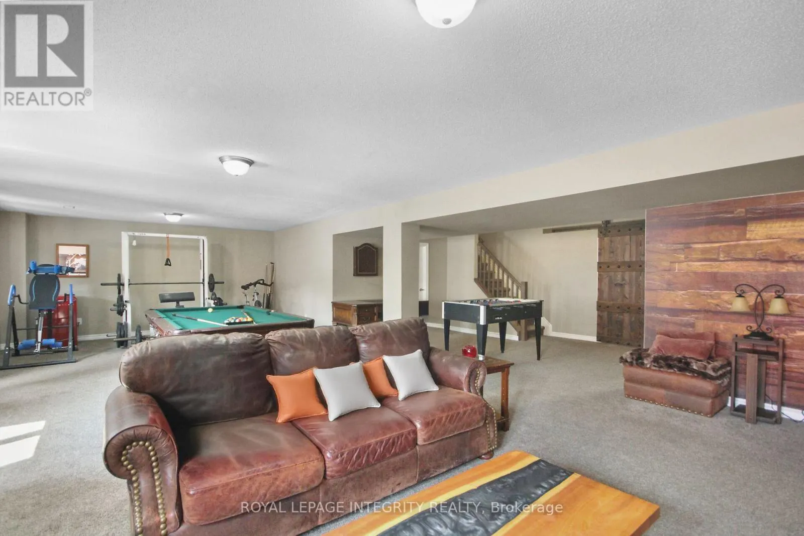 318 EVERGLADE WAY WAY