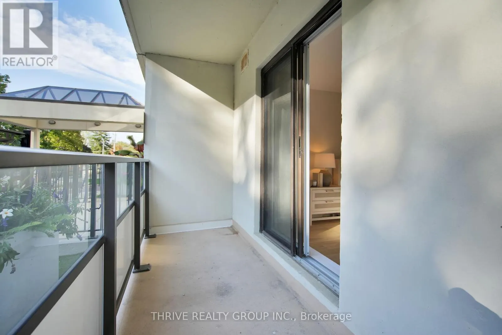 105 - 1180 COMMISSIONERS ROAD W, #105