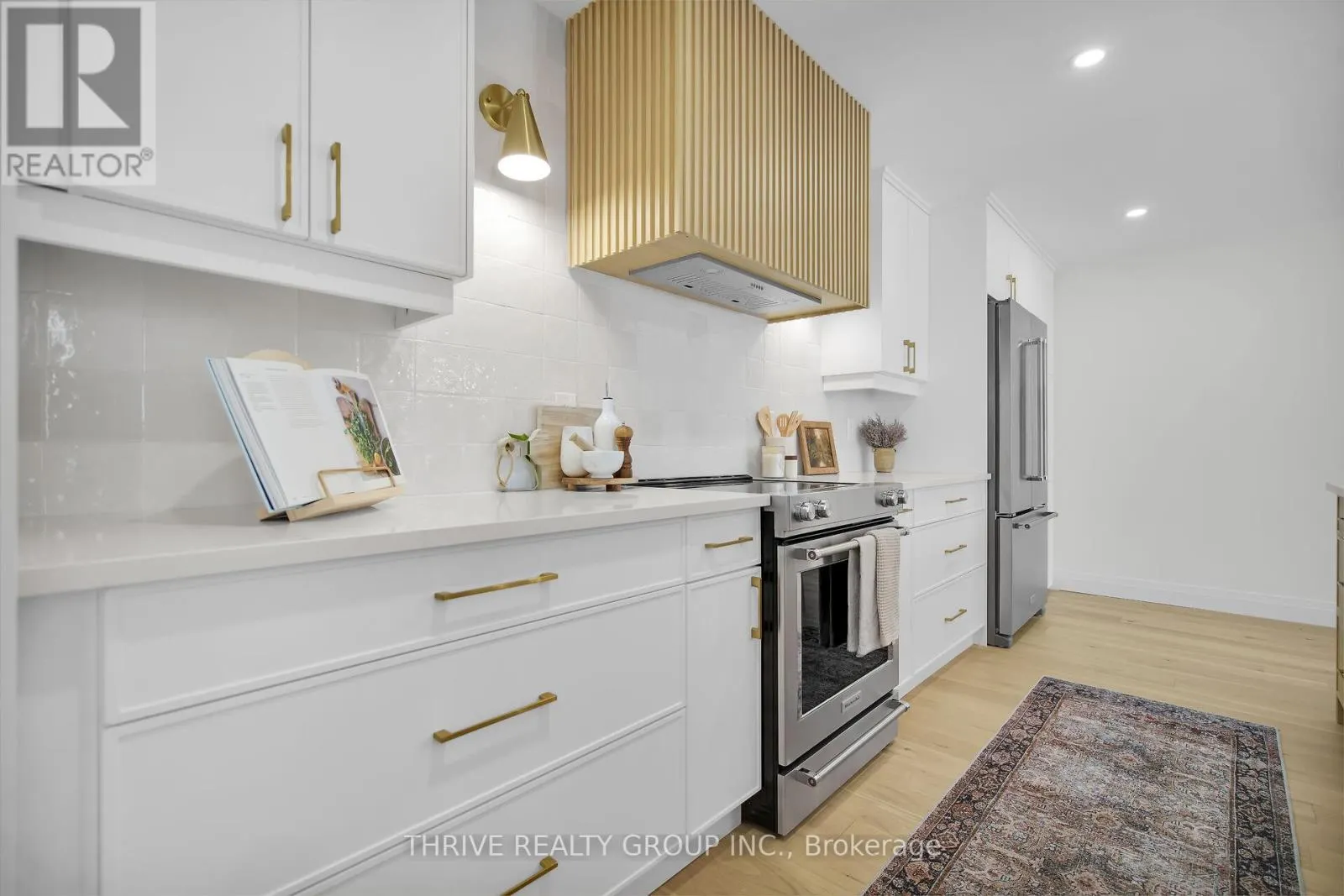 105 - 1180 COMMISSIONERS ROAD W, #105