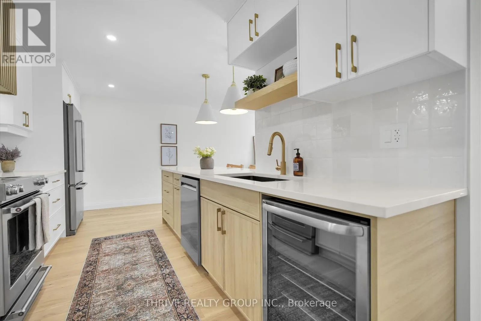 105 - 1180 COMMISSIONERS ROAD W, #105