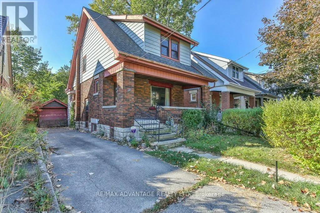 41 DUCHESS AVENUE
