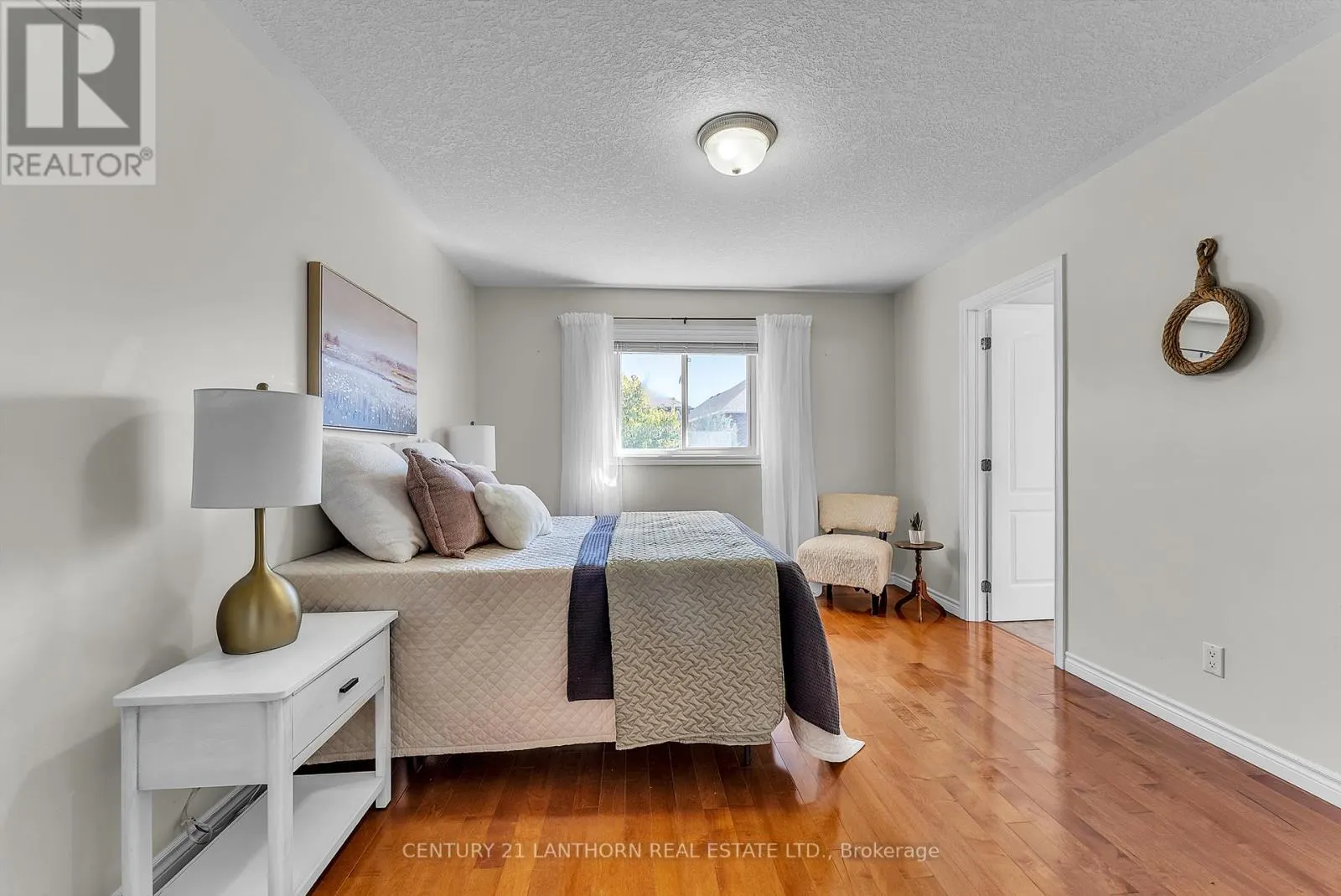 108 PARKVIEW HEIGHTS