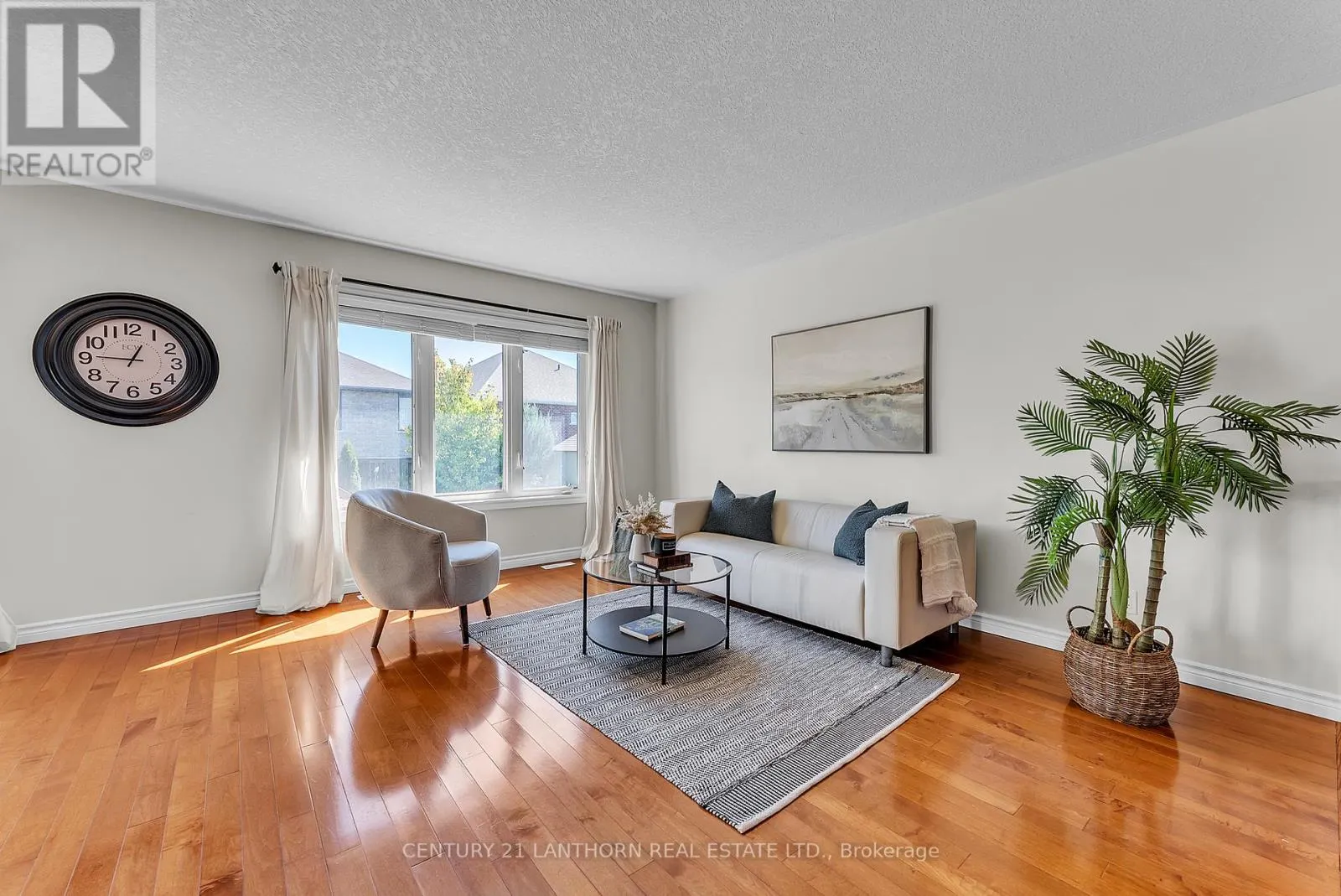 108 PARKVIEW HEIGHTS