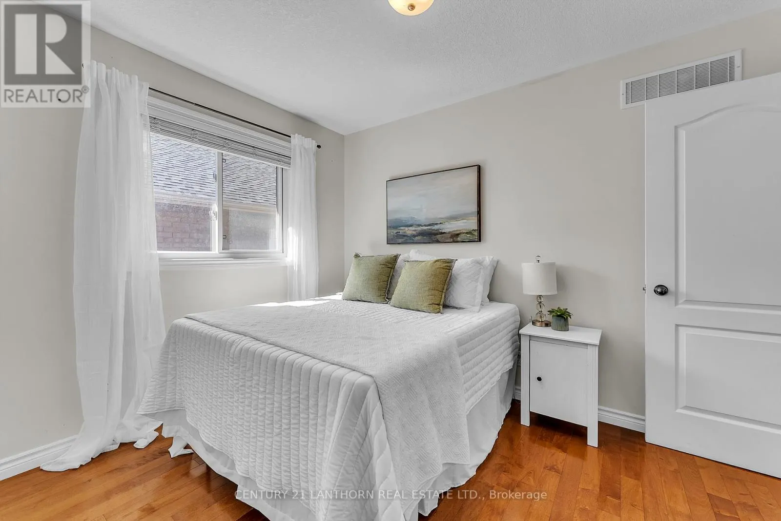 108 PARKVIEW HEIGHTS