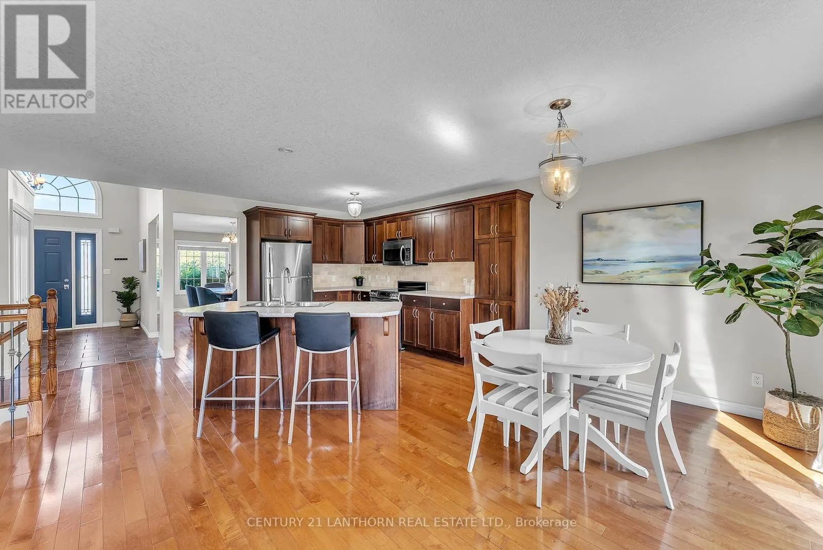 108 PARKVIEW HEIGHTS