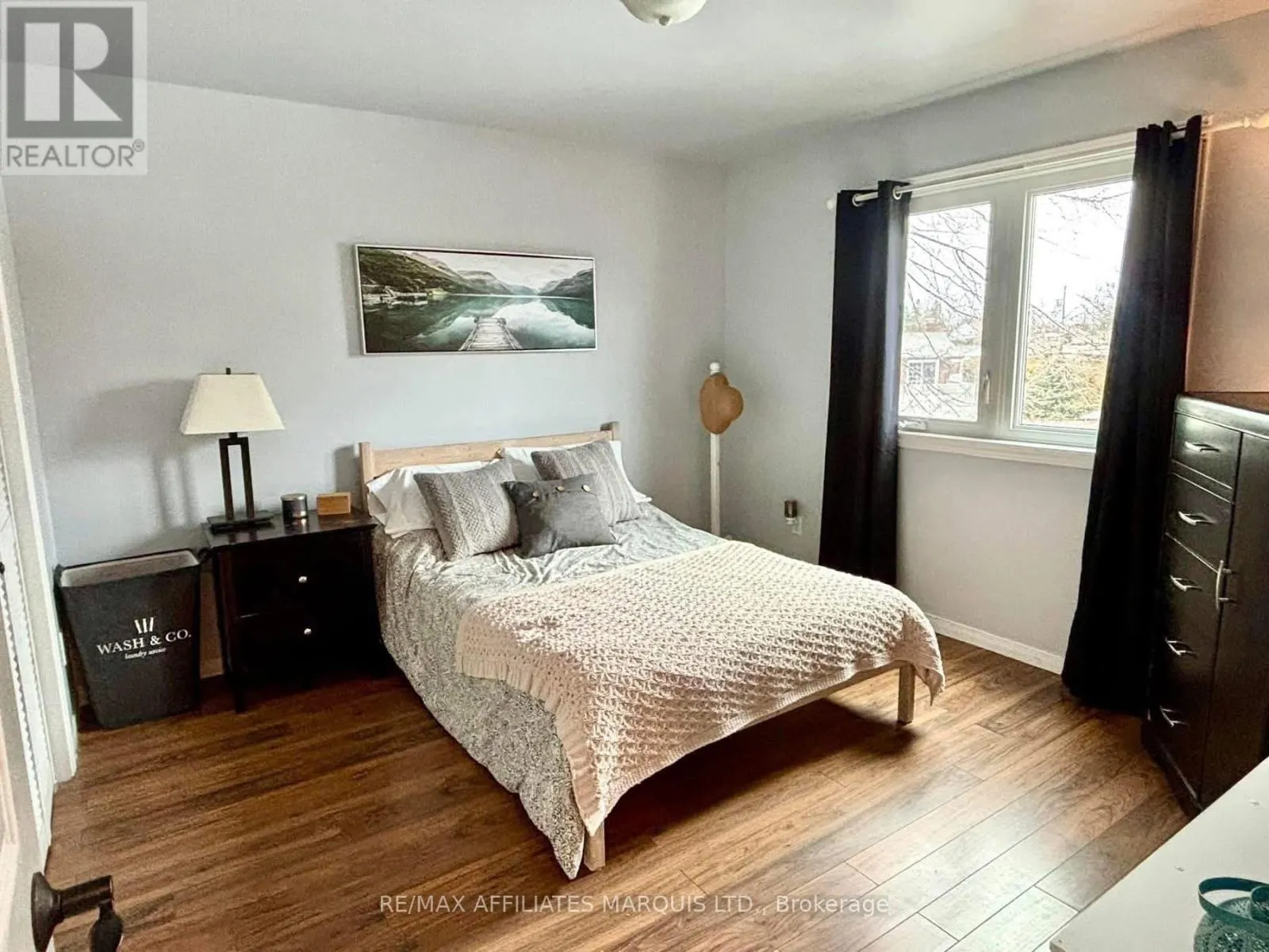 20 FORESTDALE CRESCENT