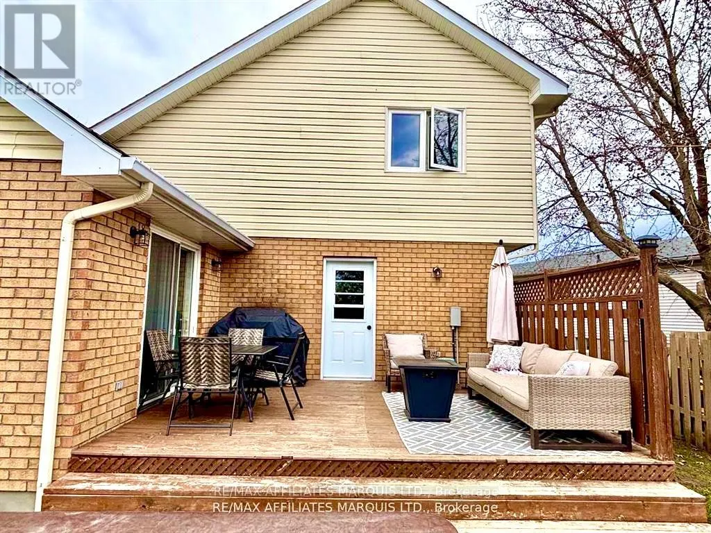 20 FORESTDALE CRESCENT