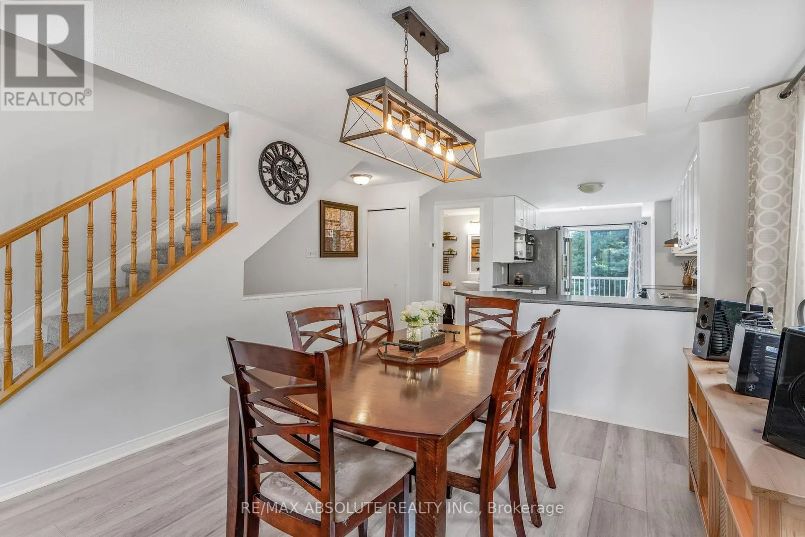 32 BONFIELD PRIVATE