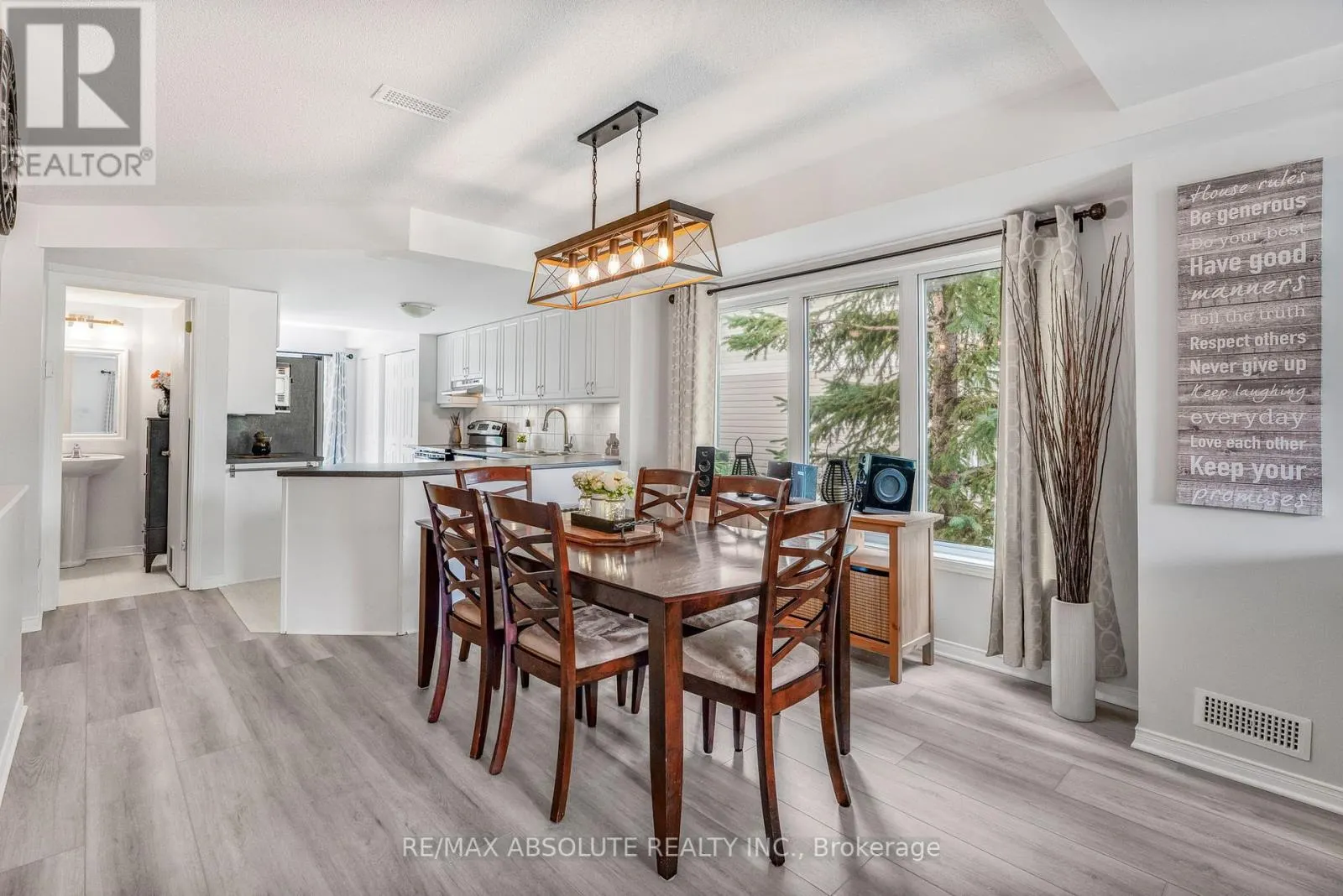 32 BONFIELD PRIVATE
