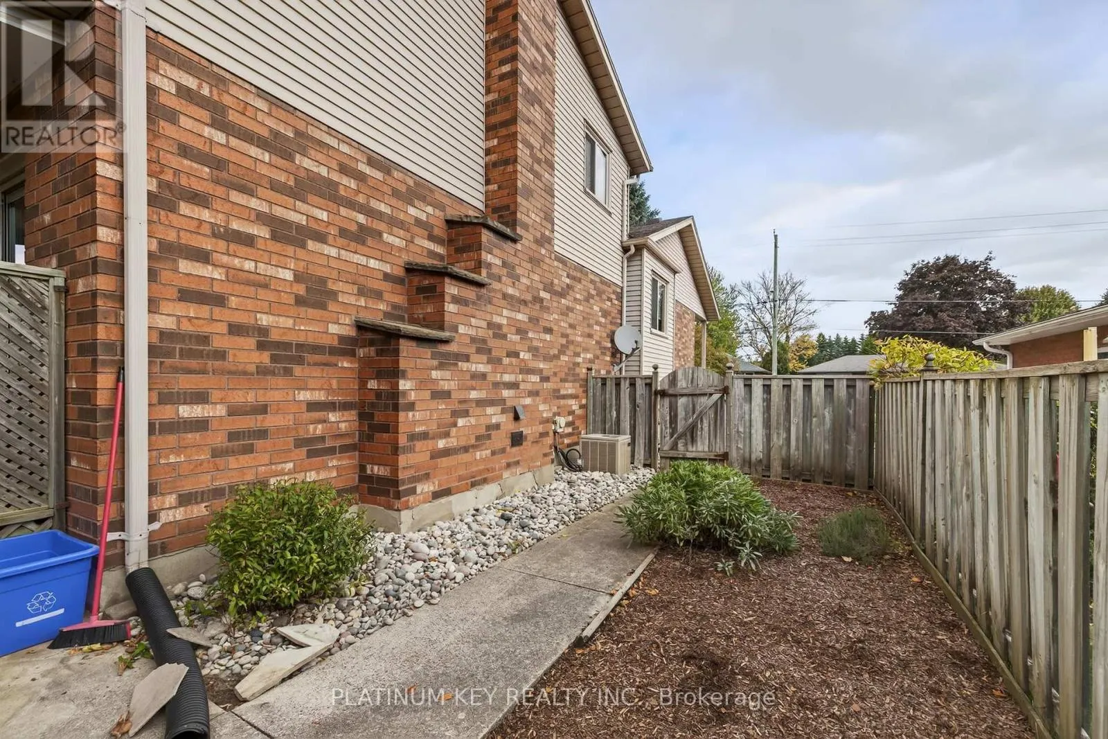 334 MCKELLAR STREET