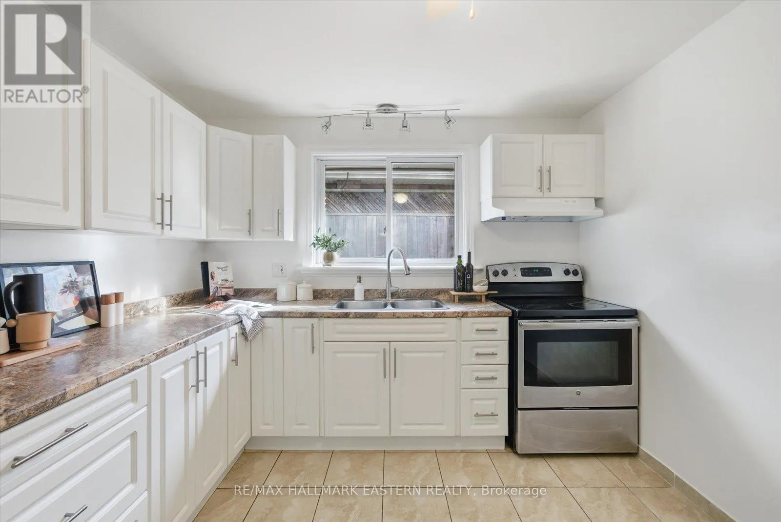 19-A & 19-1 BEECHWOOD DRIVE