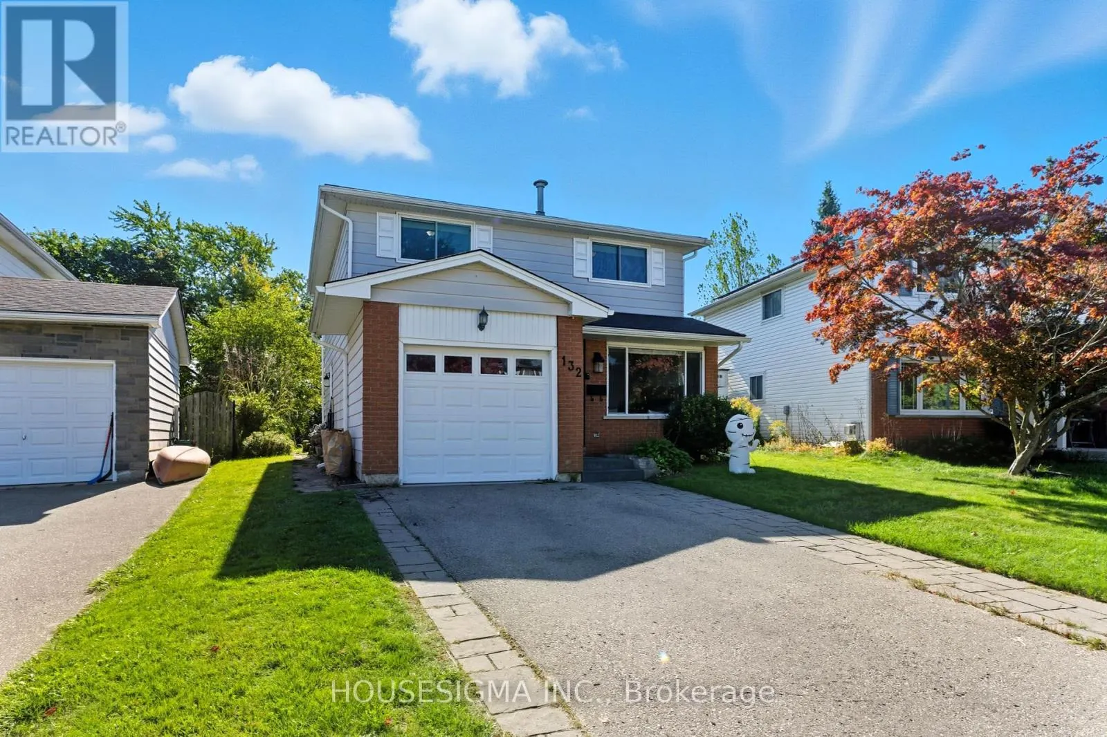 132 FOREST GLEN CRESCENT