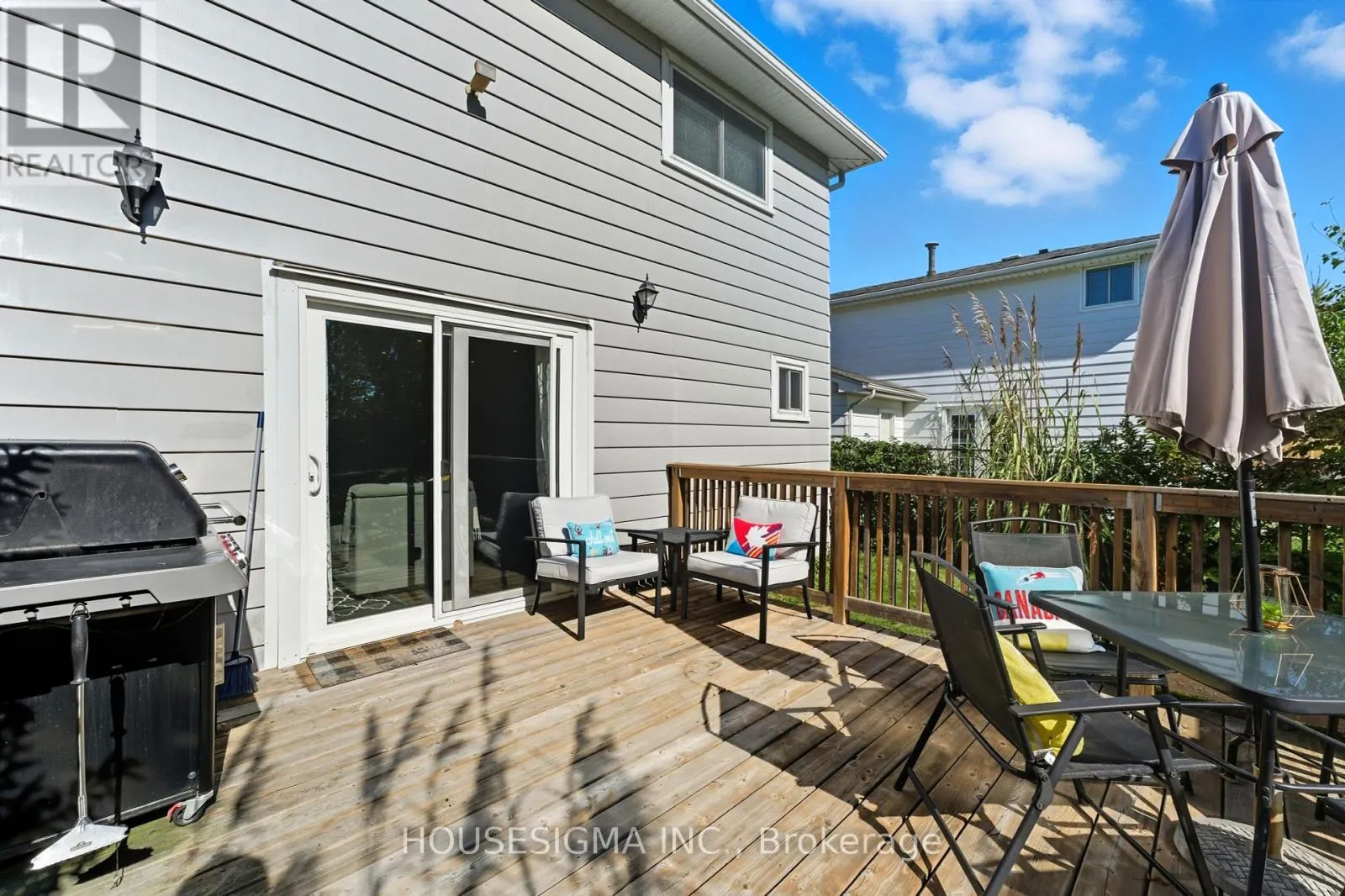 132 FOREST GLEN CRESCENT