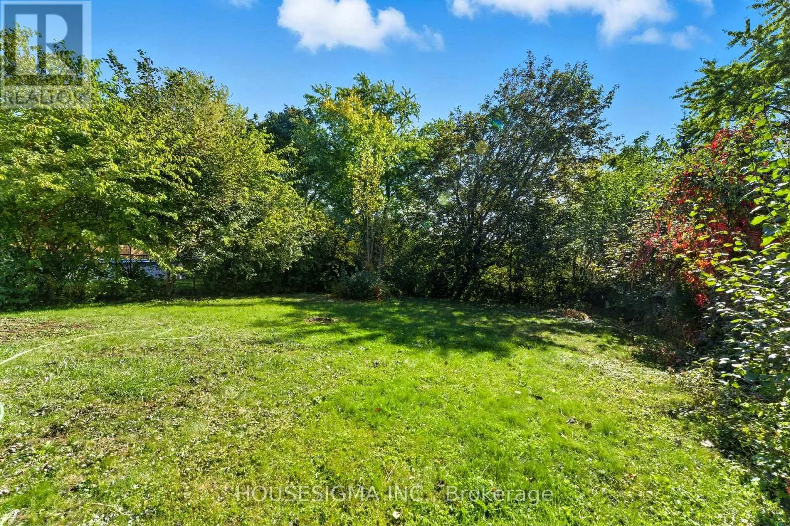 132 FOREST GLEN CRESCENT