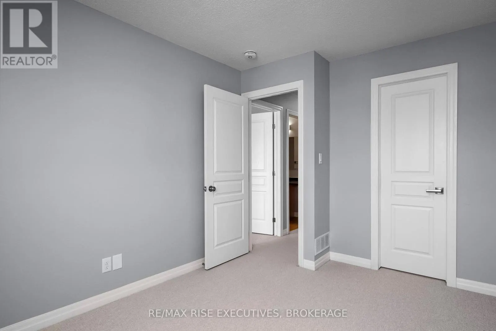 1369 TREMONT DRIVE