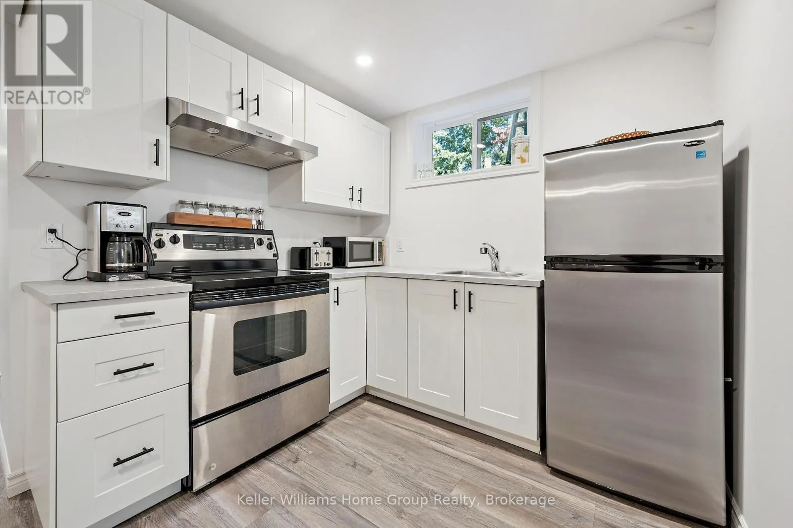 5863 WELLINGTON ROAD 7 ROAD