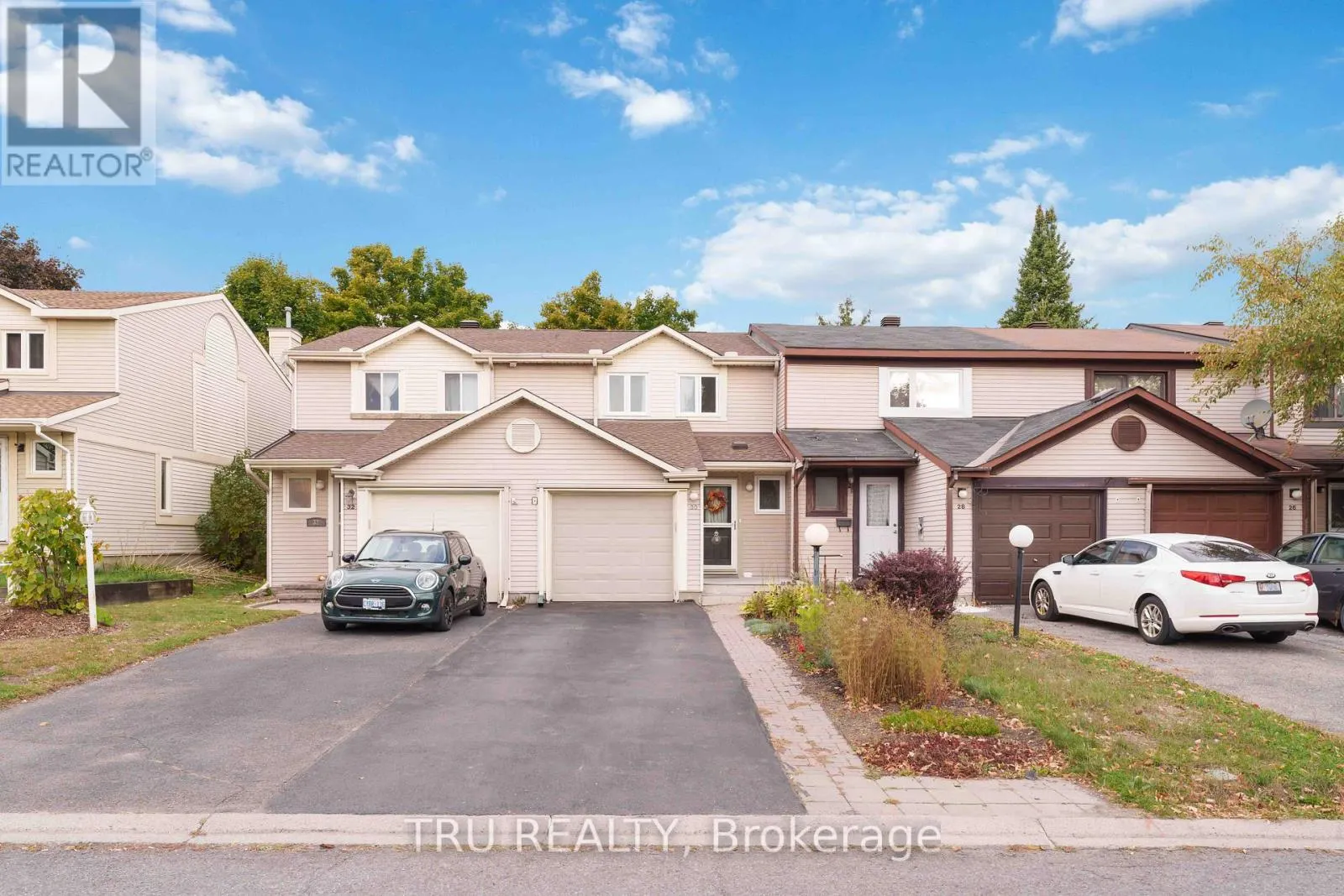 30 SHEARER CRESCENT