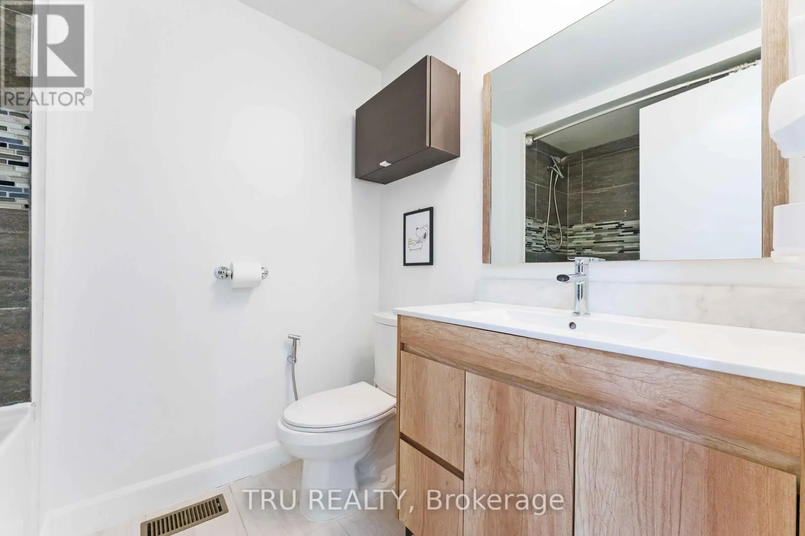 30 SHEARER CRESCENT