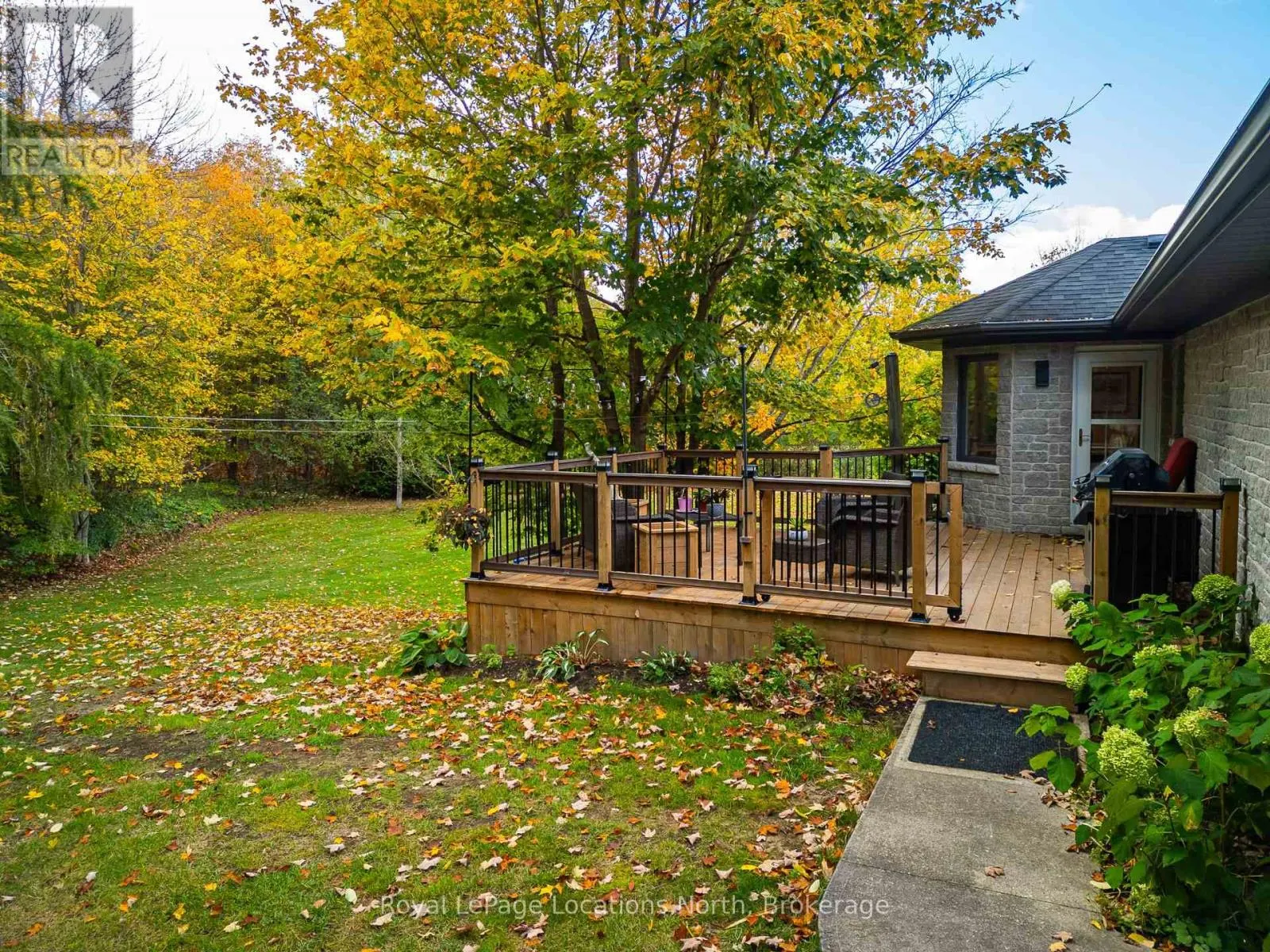 103478 GREY 18 ROAD