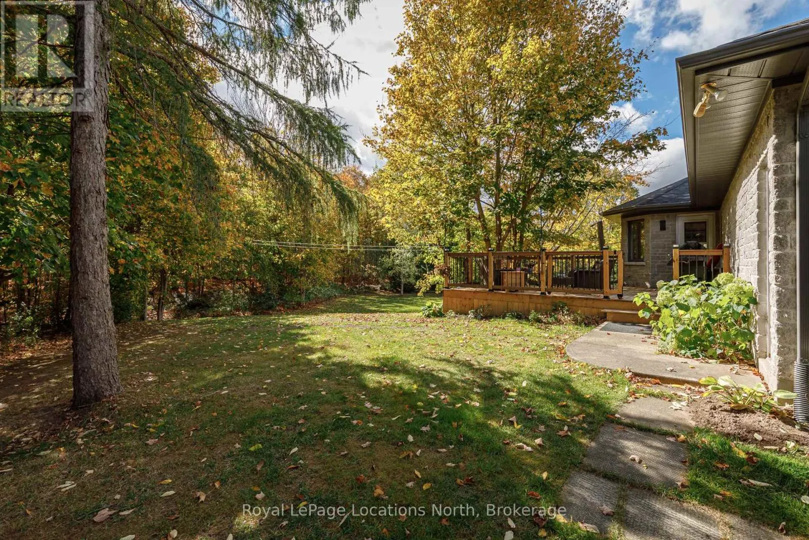 103478 GREY 18 ROAD