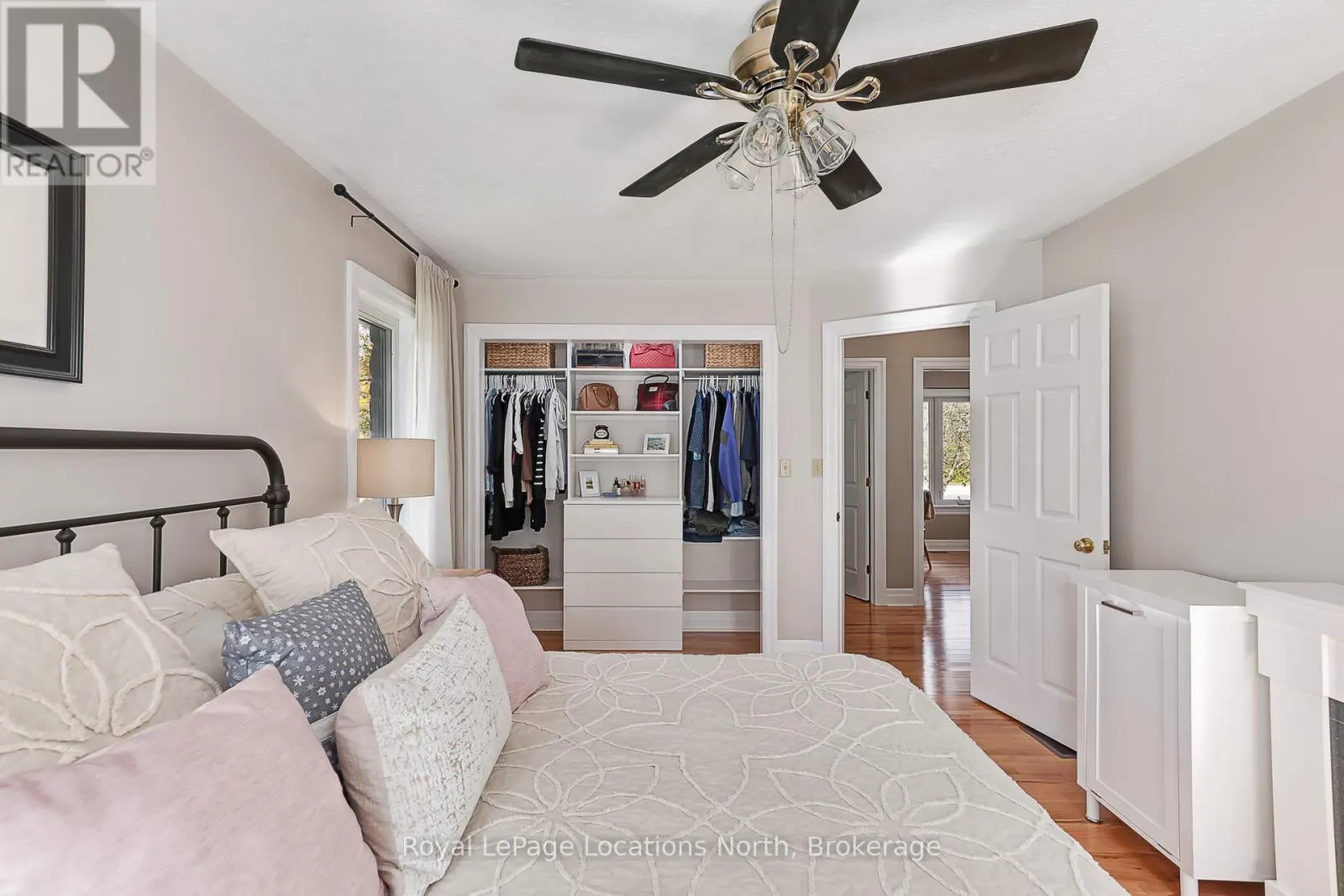 103478 GREY 18 ROAD