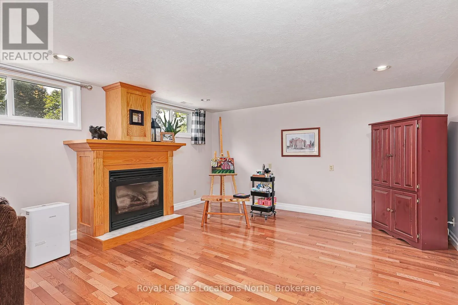 103478 GREY 18 ROAD