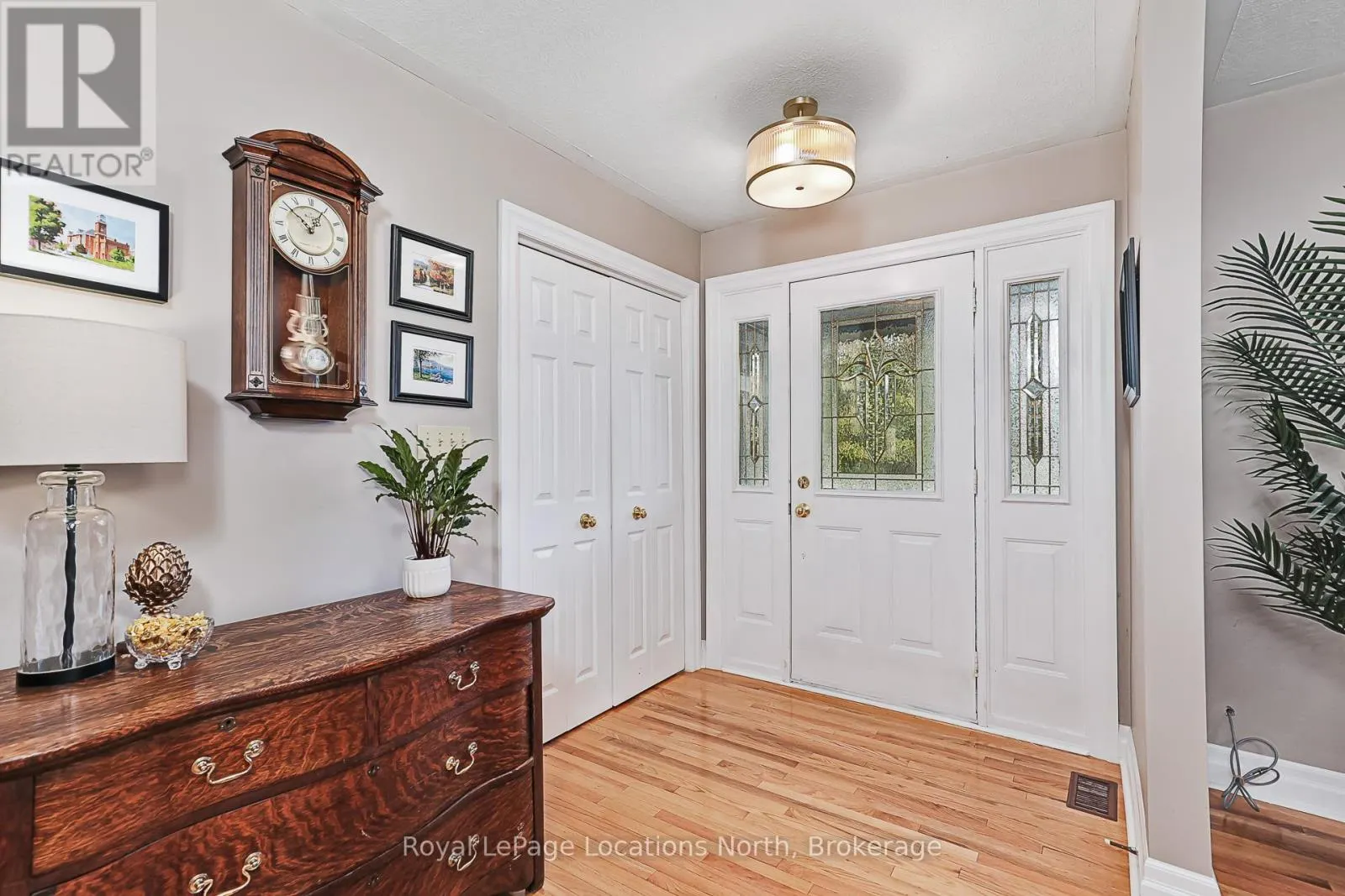 103478 GREY 18 ROAD