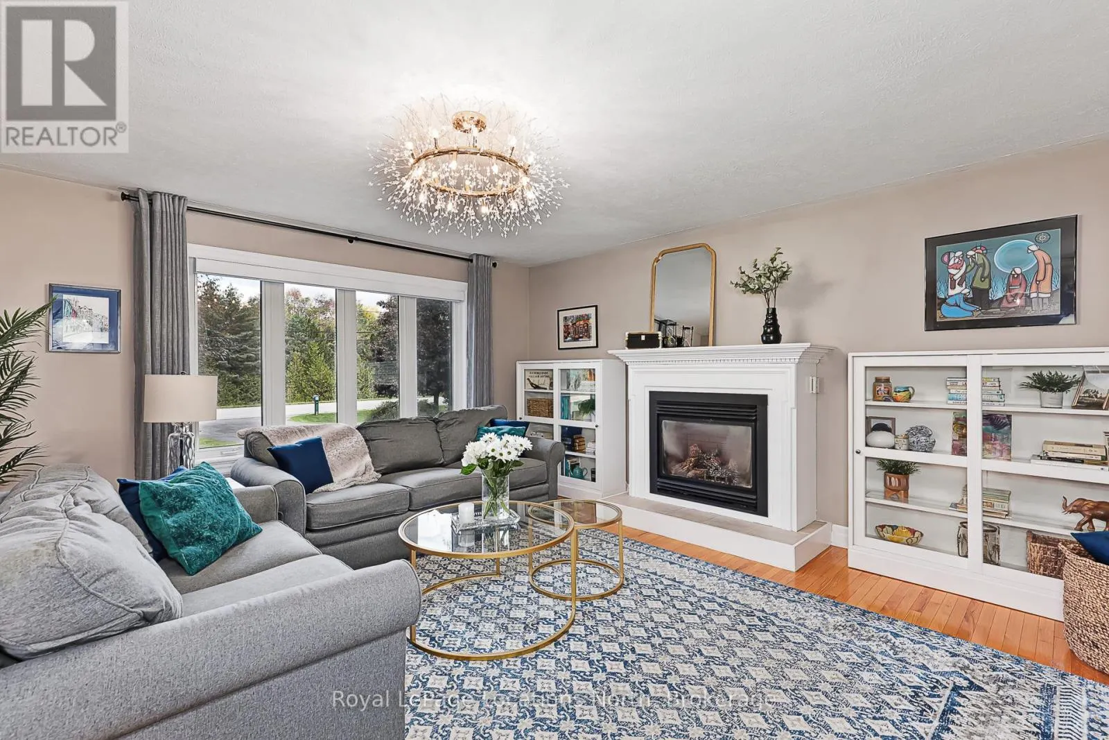 103478 GREY 18 ROAD