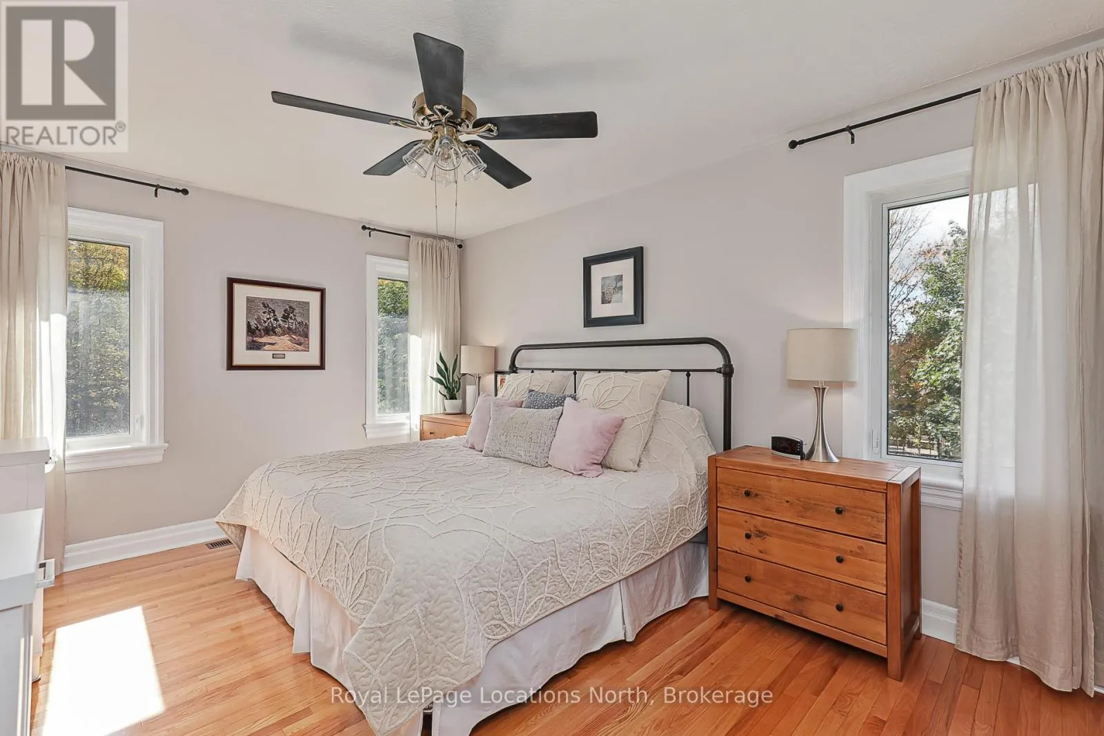 103478 GREY 18 ROAD