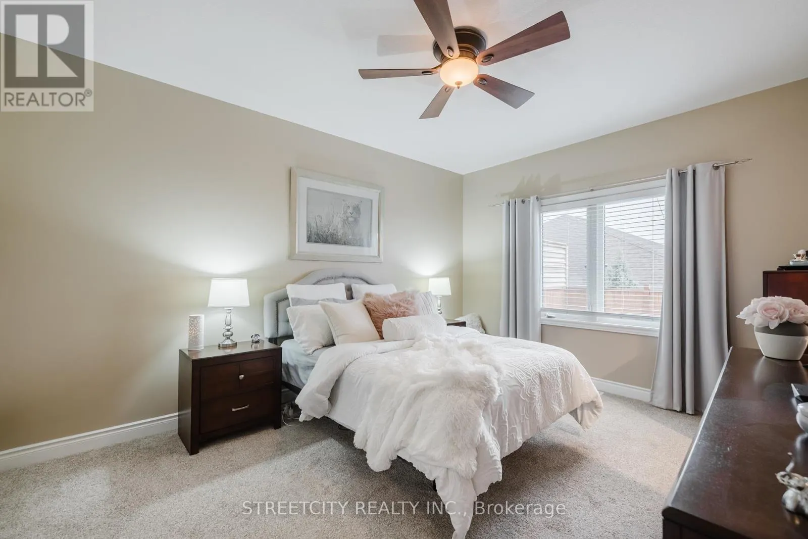 15 - 2615 COLONEL TALBOT ROAD, #15