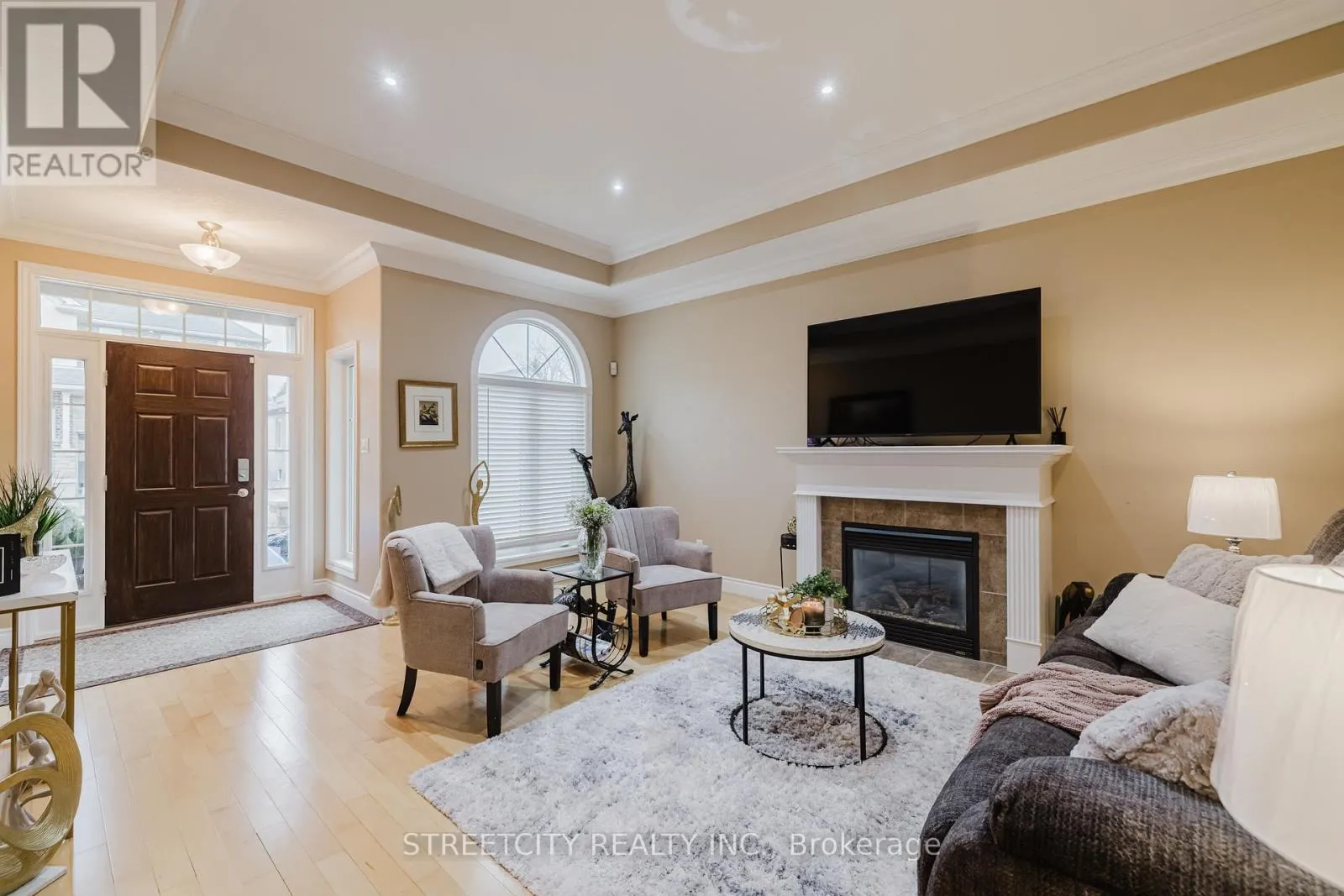 15 - 2615 COLONEL TALBOT ROAD, #15