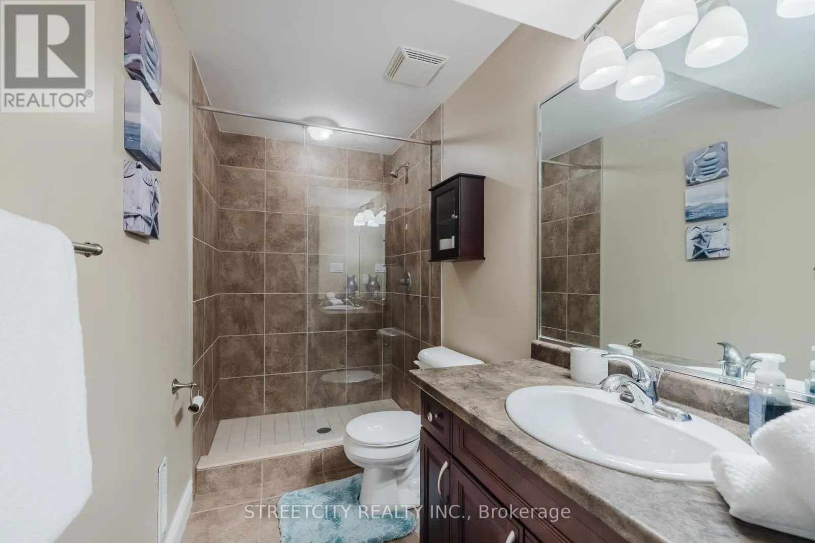 15 - 2615 COLONEL TALBOT ROAD, #15