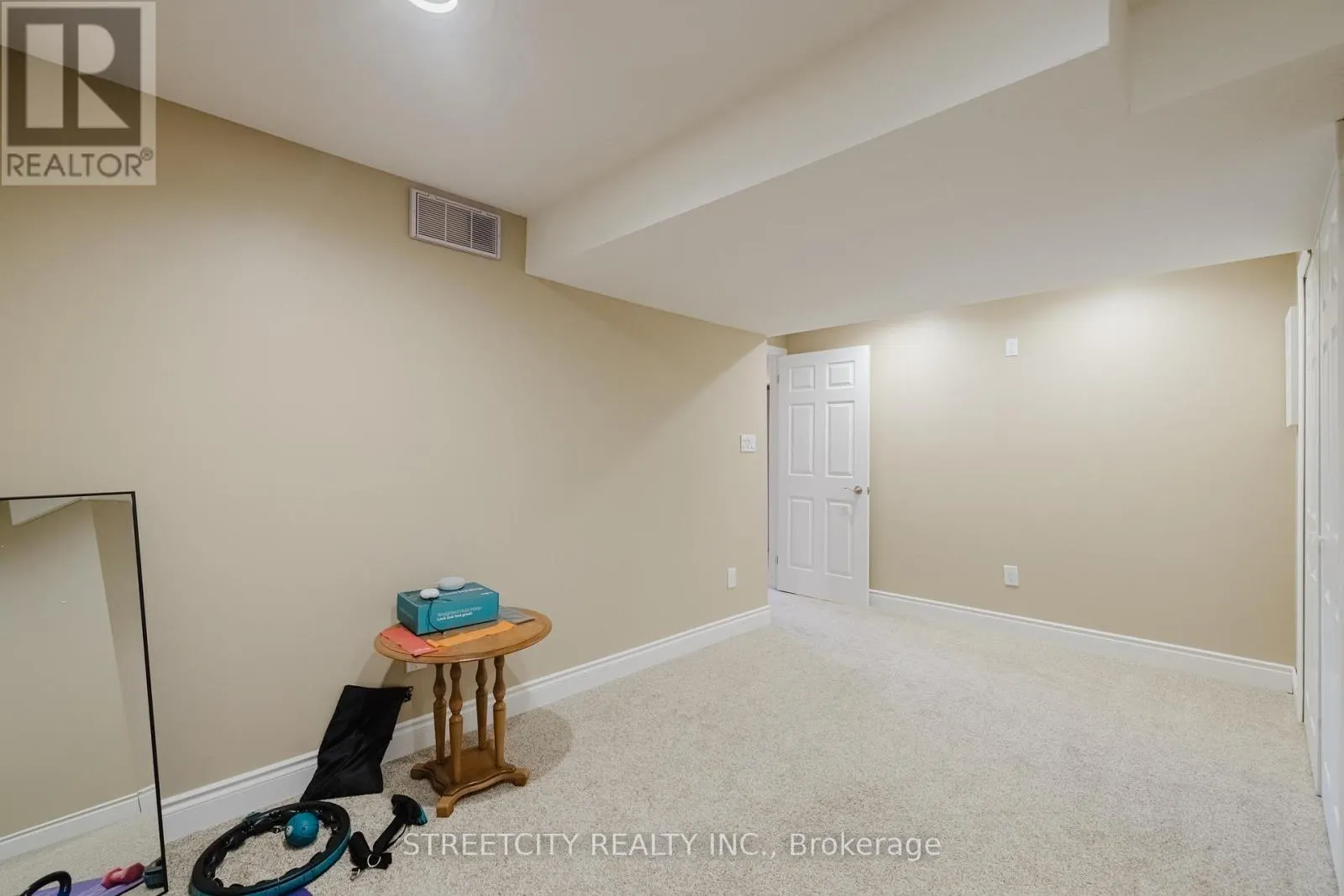 15 - 2615 COLONEL TALBOT ROAD, #15