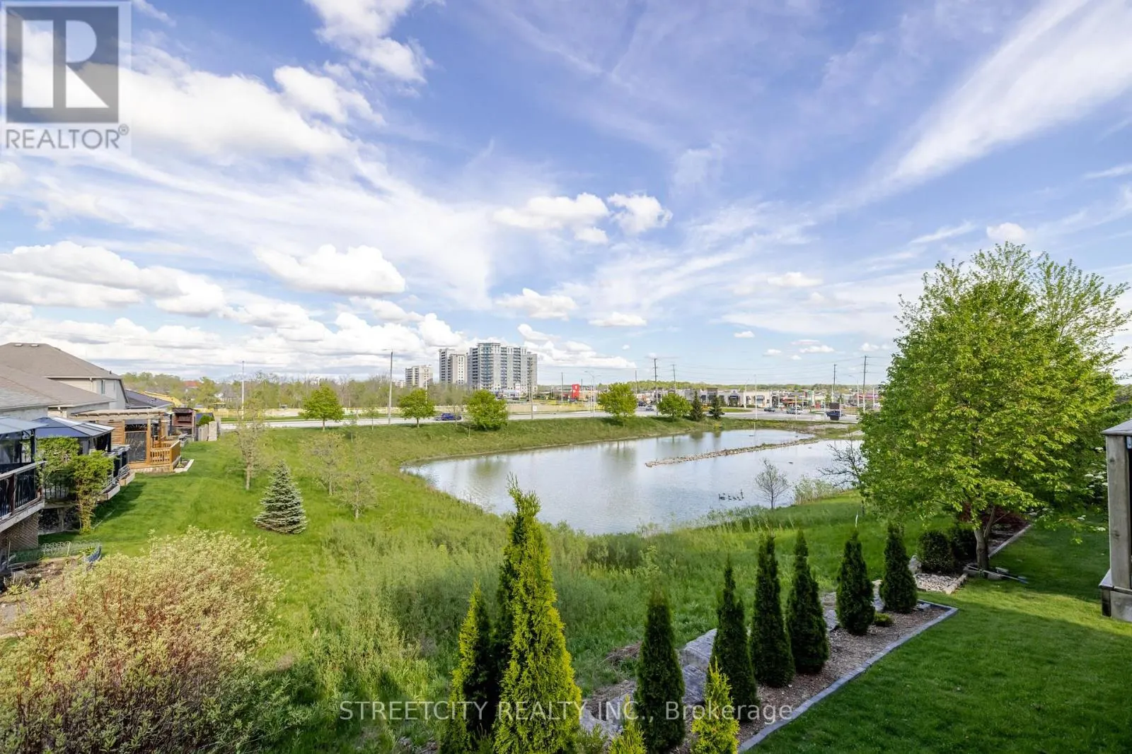 15 - 2615 COLONEL TALBOT ROAD, #15