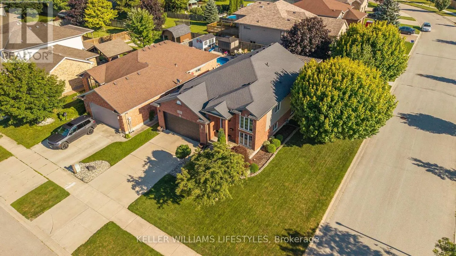 598 HARRIS CIRCLE