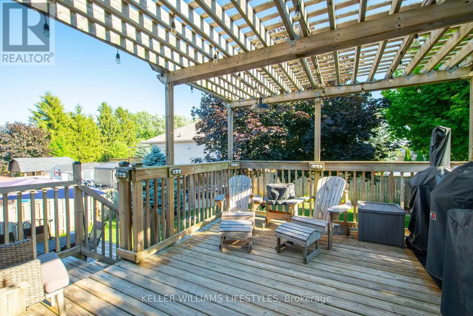 598 HARRIS CIRCLE