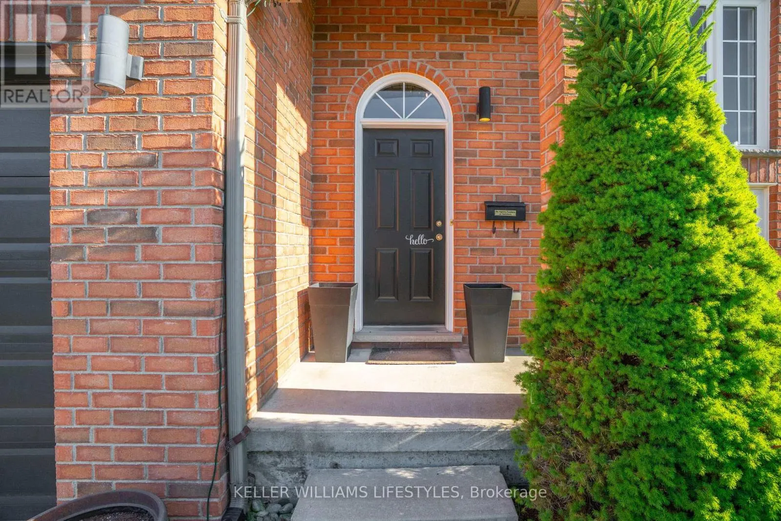 598 HARRIS CIRCLE