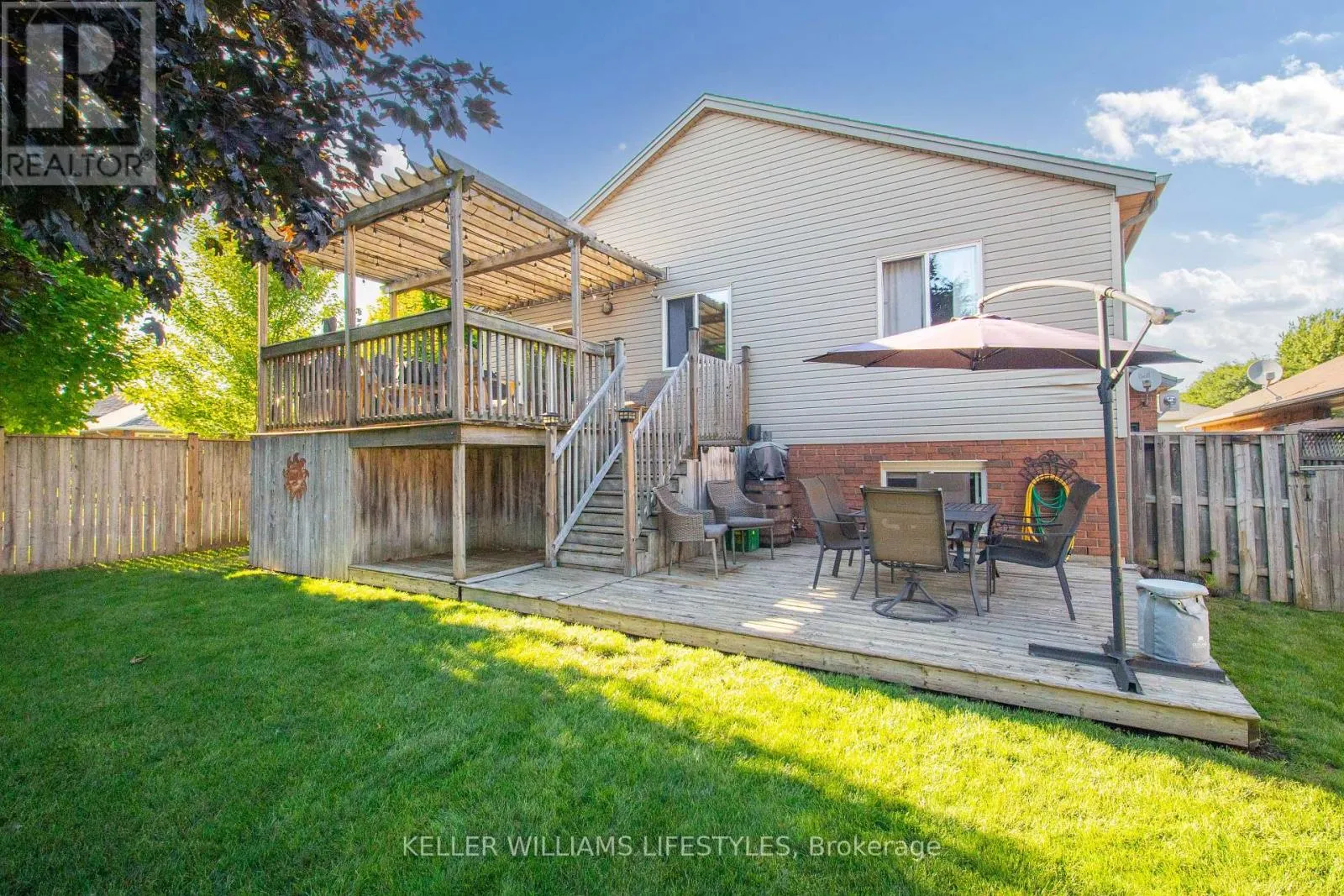 598 HARRIS CIRCLE