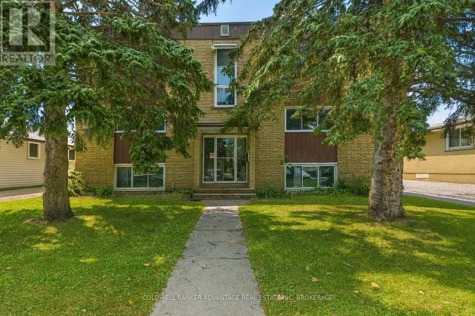 6 - 136 WILTON AVENUE, #6