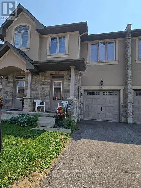 4 - 98 SHOREVIEW PLACE