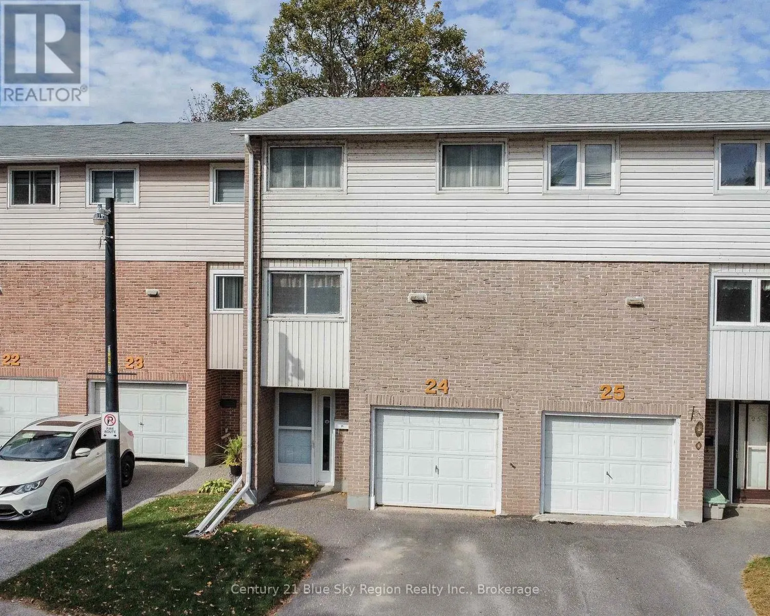 24 - 644 LAKESHORE DRIVE, #24