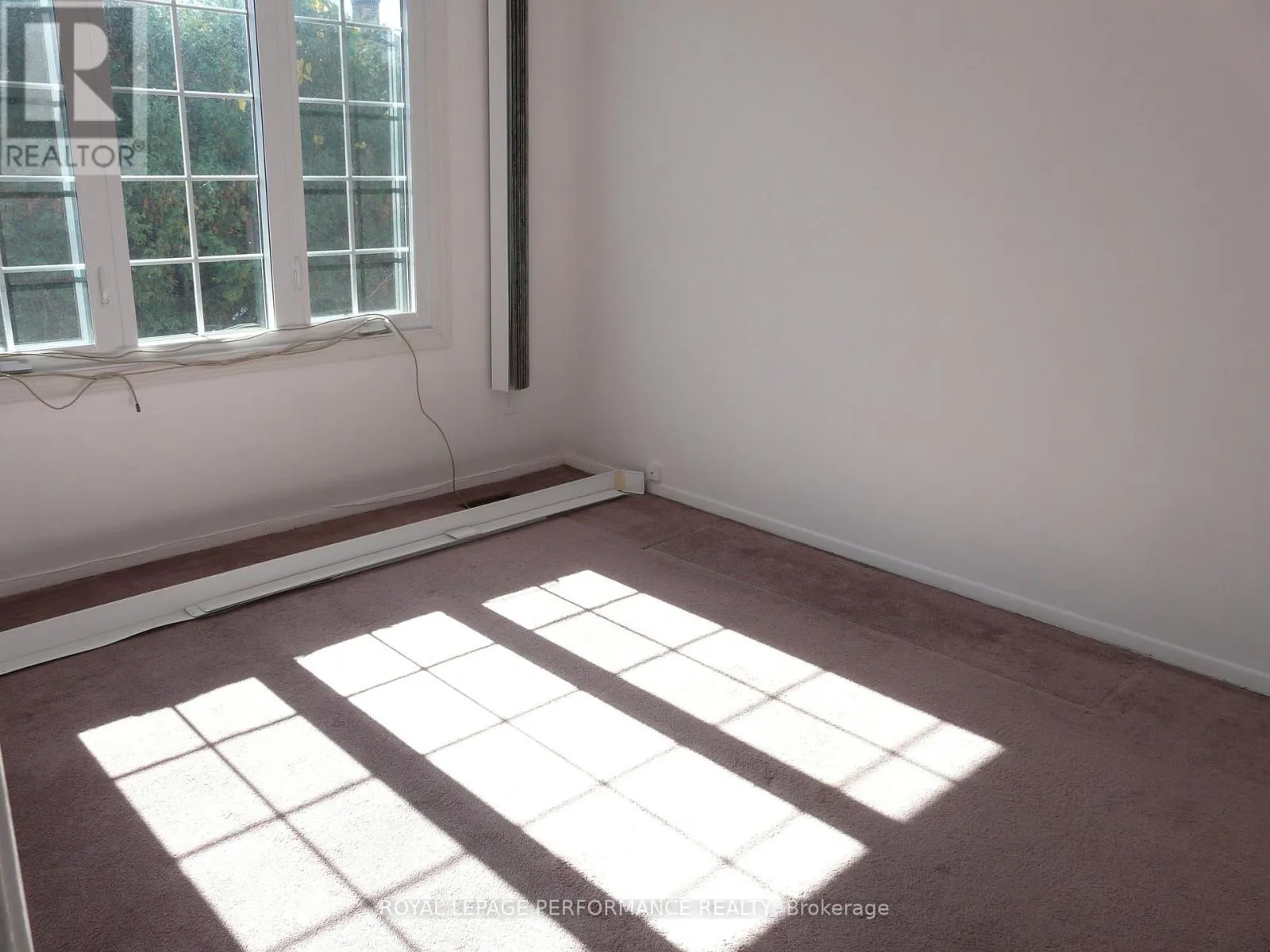 714 SHEFFORD COURT