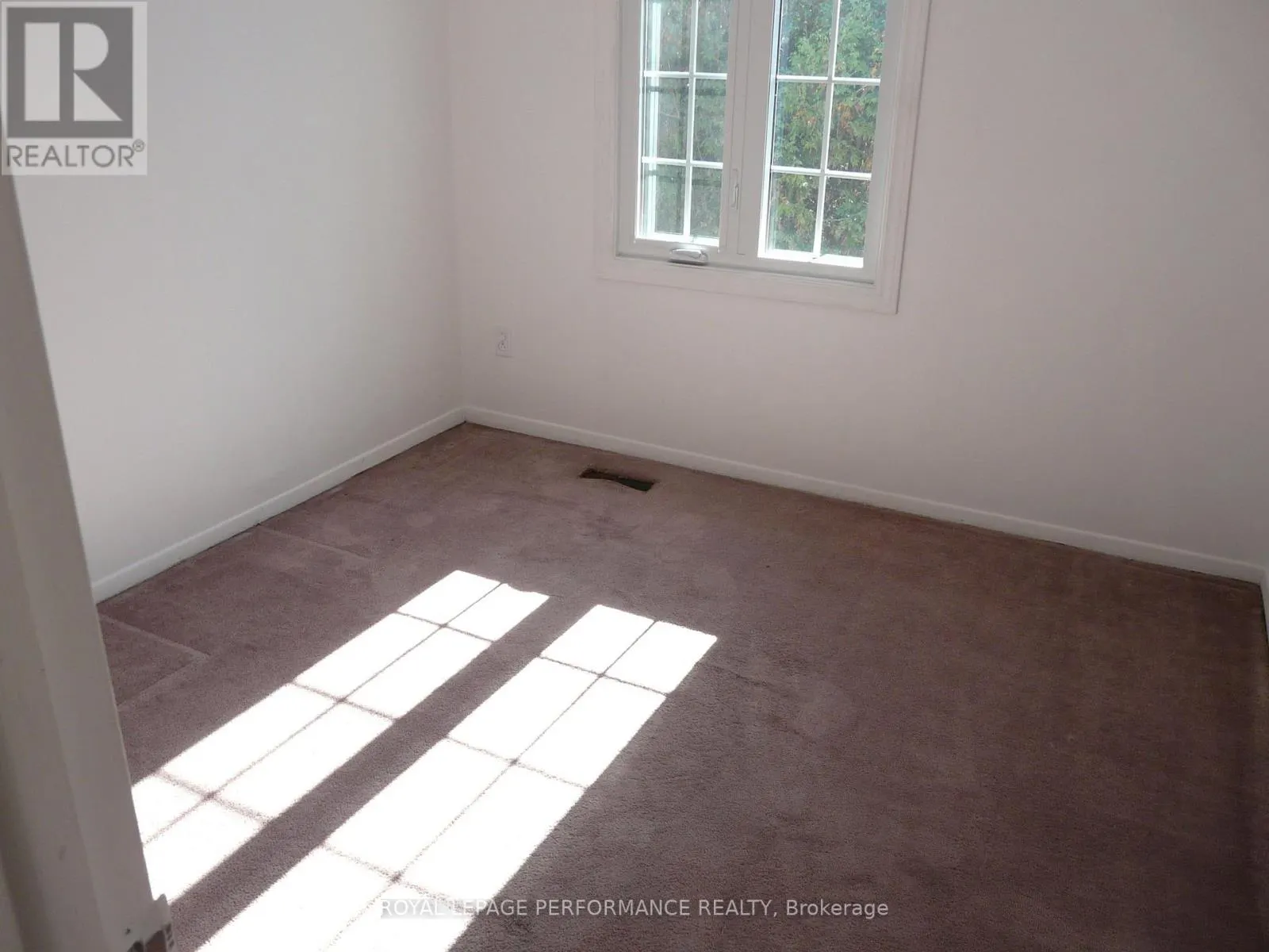 714 SHEFFORD COURT